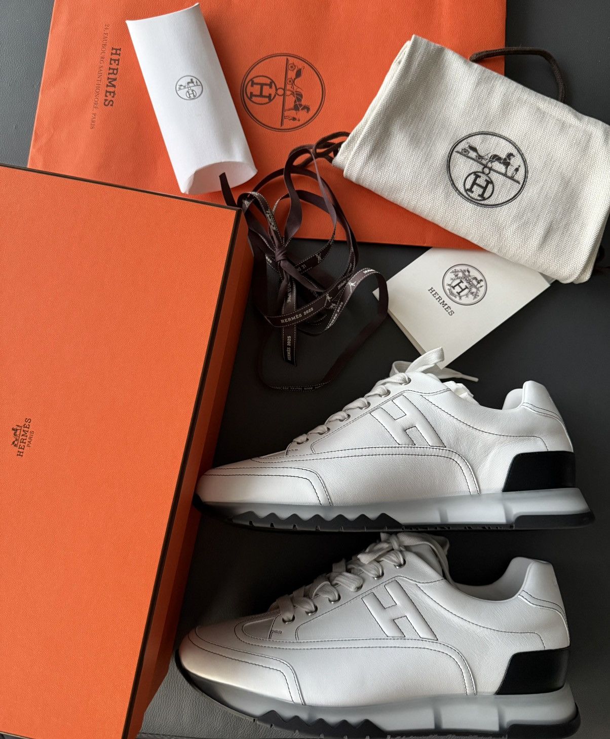 Hermes Brand New Hermes H Logo Leather Sneaker Full Set Size US 10.5 / EU 43-44 - 2 Thumbnail