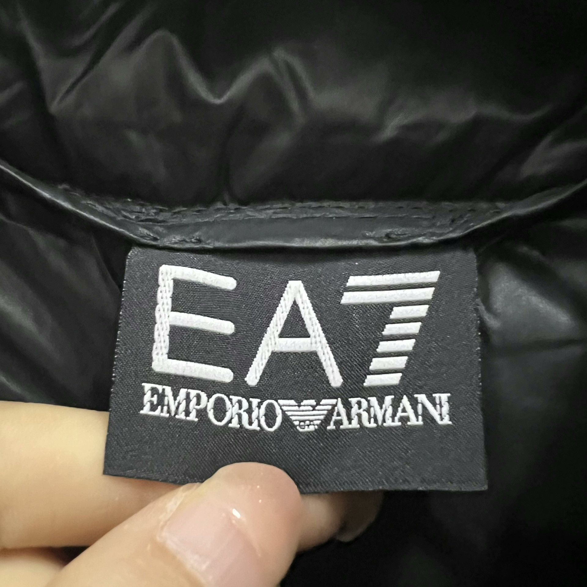 Armani Armani Black Down Vest Size US S / EU 44-46 / 1 - 4 Thumbnail