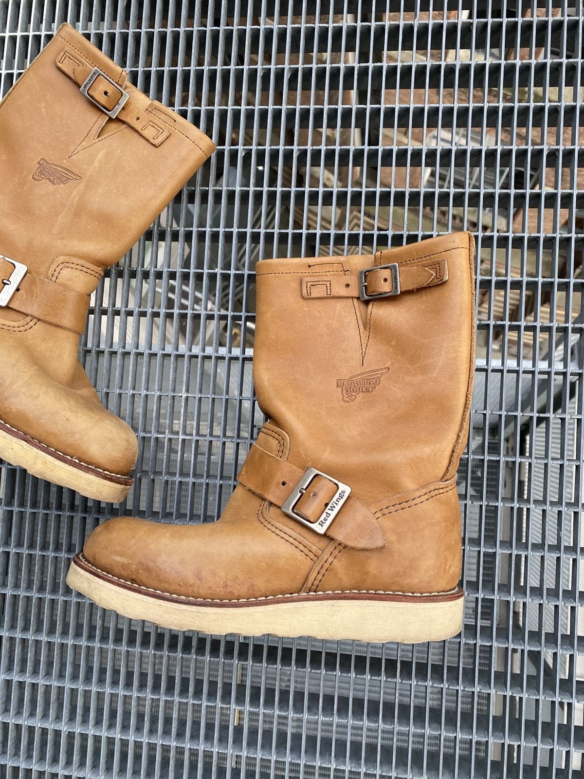 Red Wing Red Wing Engineer Leather Boots Size US 7.5 / IT 37.5 - 2 Thumbnail