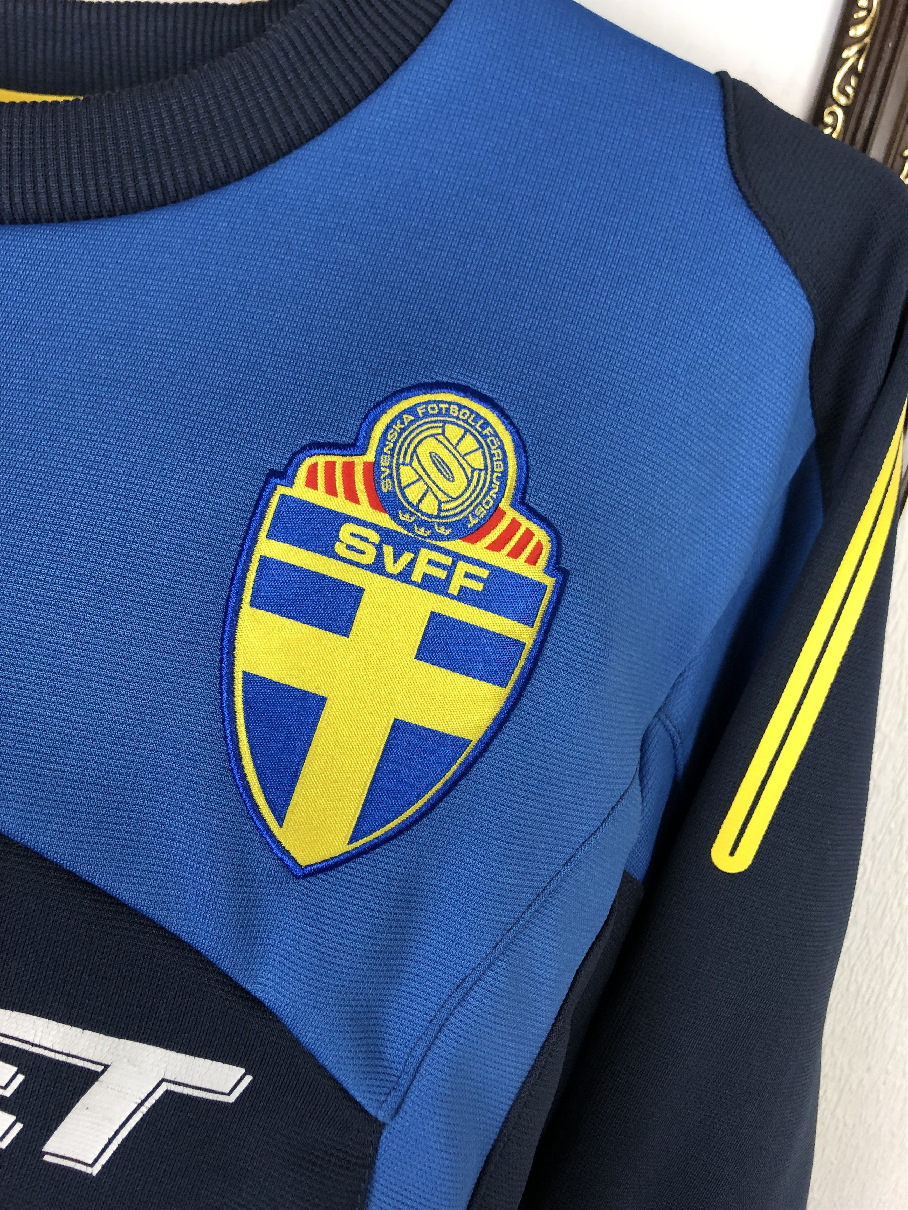 Umbro Vintage Umbro Sweden Football Sweatshirt Soccer Track Top Size US M / EU 48-50 / 2 - 4 Thumbnail