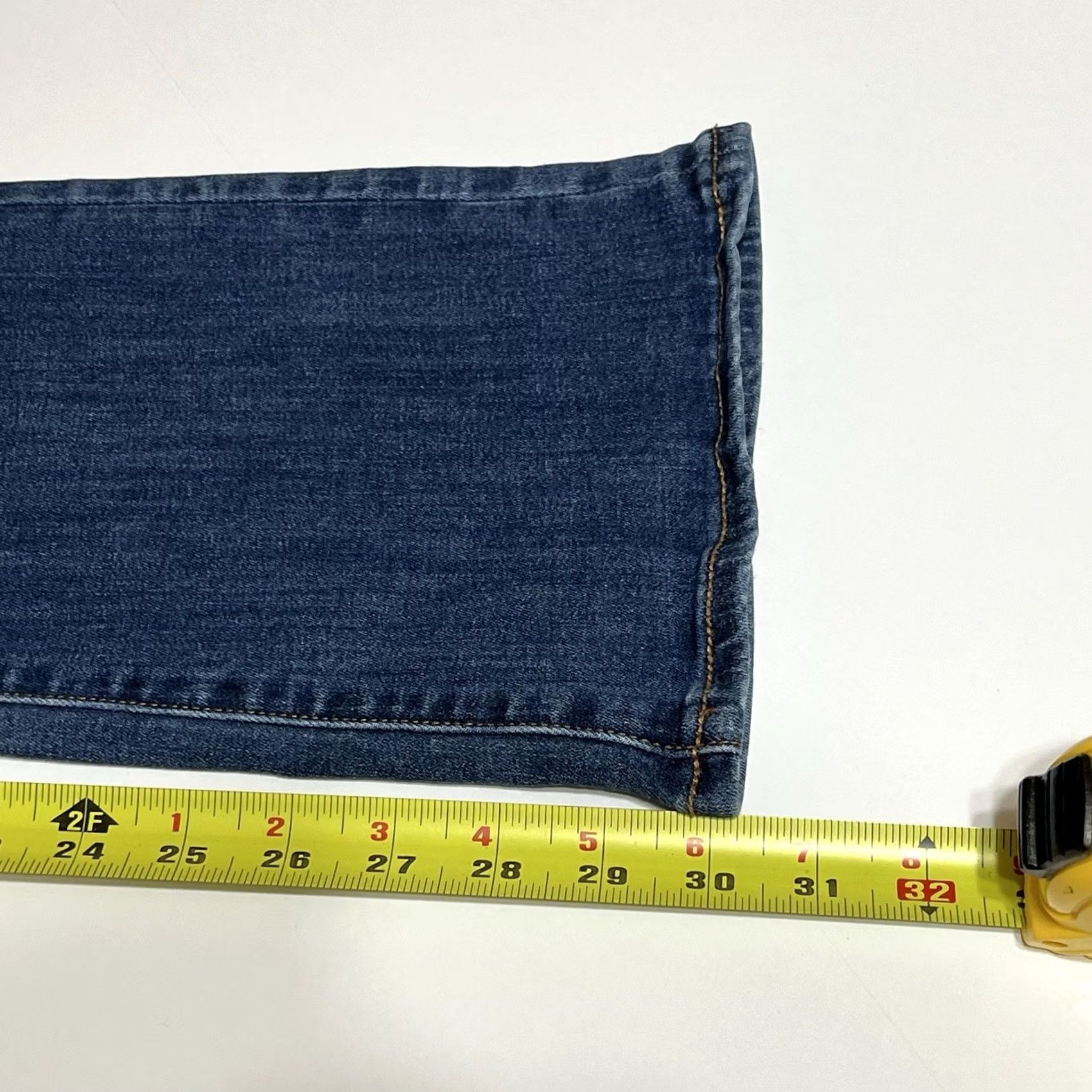 American Eagle Outfitters VINTAGE None American Eagle Outfitters Jeans Womens 6 28x30 Blue Denim Bootcut 5-Pocket Zip Dark Wash Cotton Blend Logo Bohemian Seasonal Womens Size 28" / US 6 / IT 42 - 6 Thumbnail
