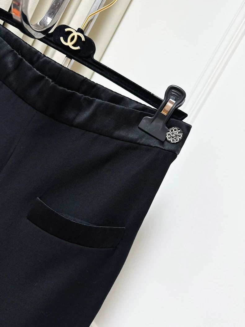 Chanel Chanel 22A black casual trousers Size 25" / US 0 / IT 36 - 2 Thumbnail