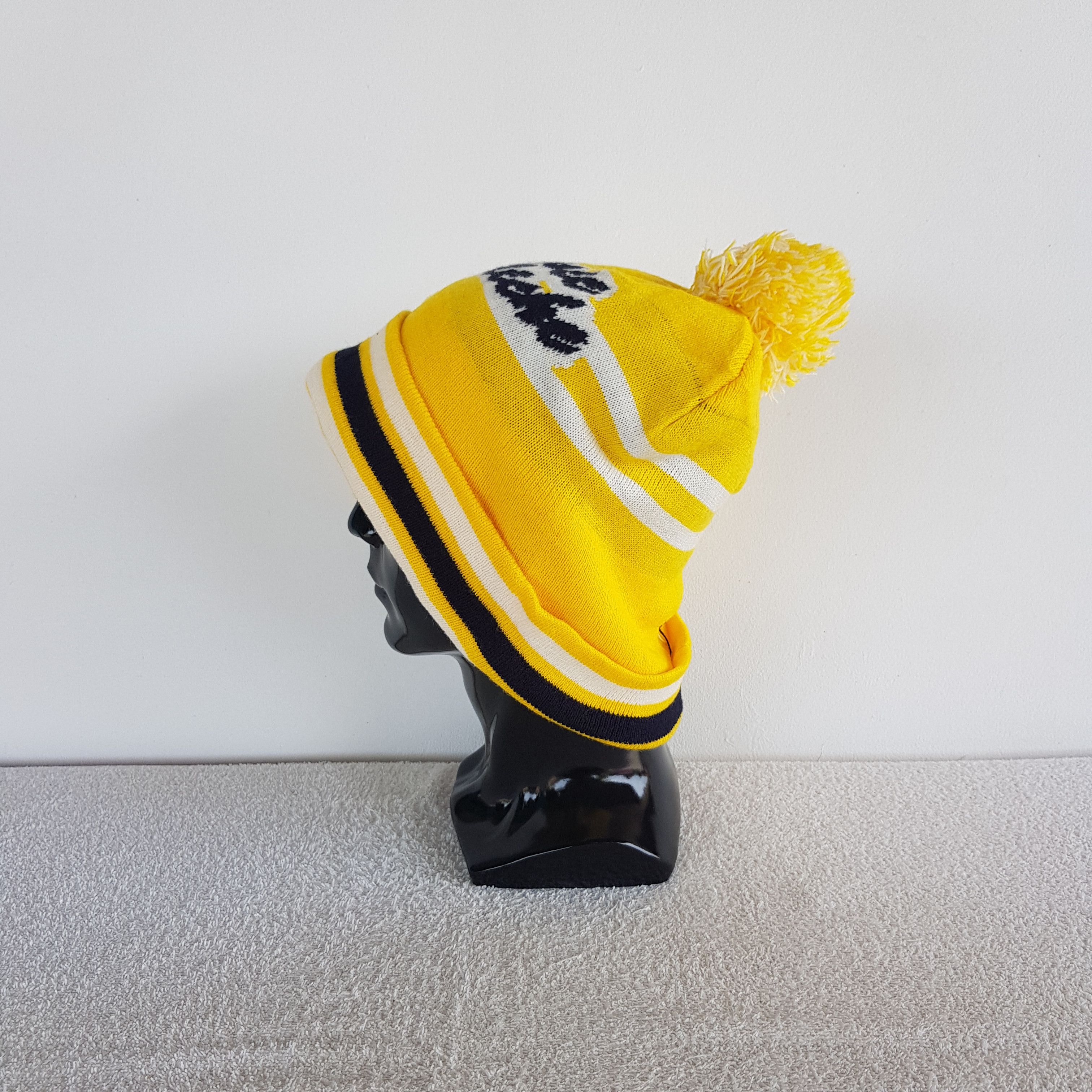 Japanese Brand Vintage Classic Cliche Beanie Pom Pom Snow Caps Hats Size ONE SIZE - 4 Thumbnail