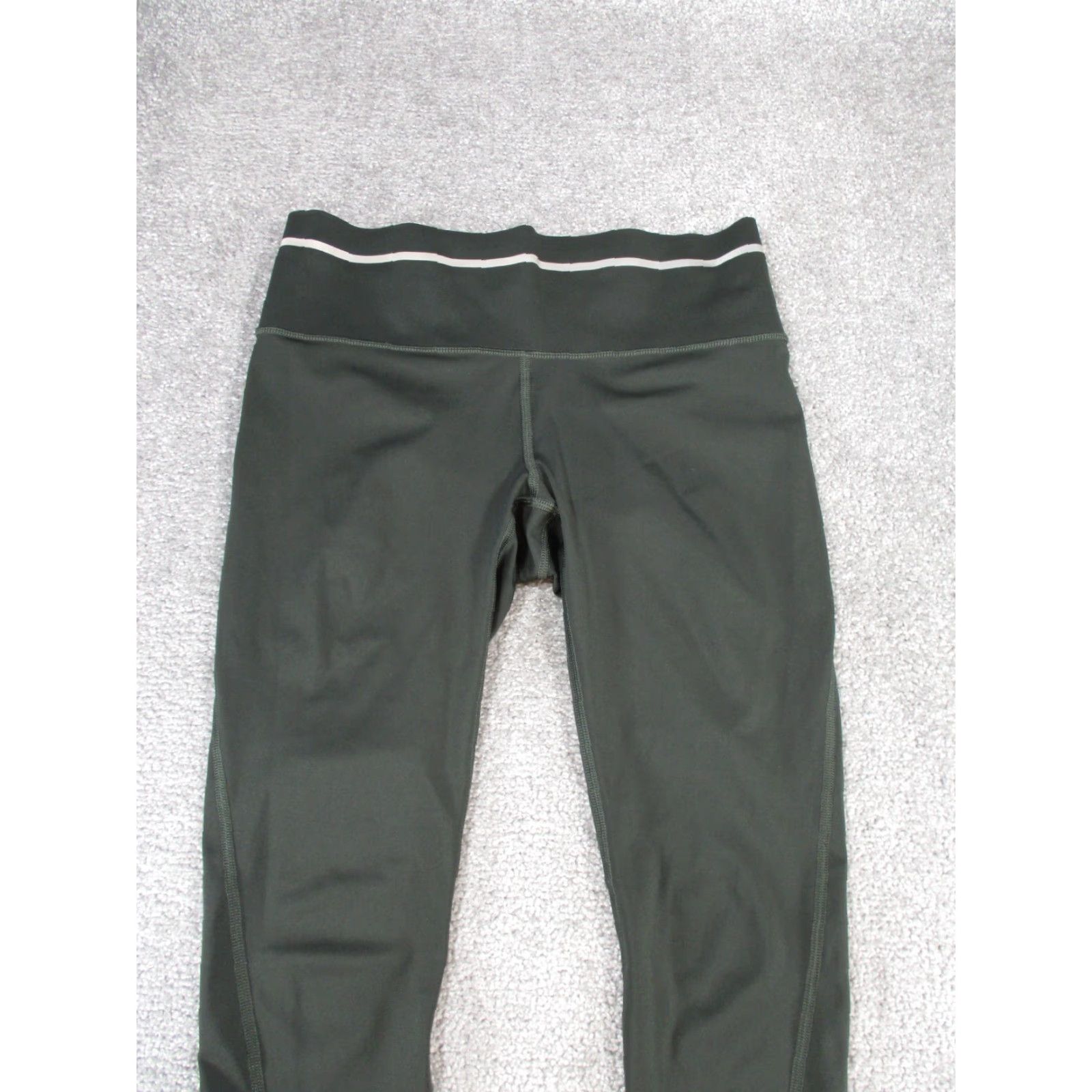 Athleta Athleta Leggings Womens Small Green Capri Shirt Size 28" / US 6 / IT 42 - 2 Thumbnail