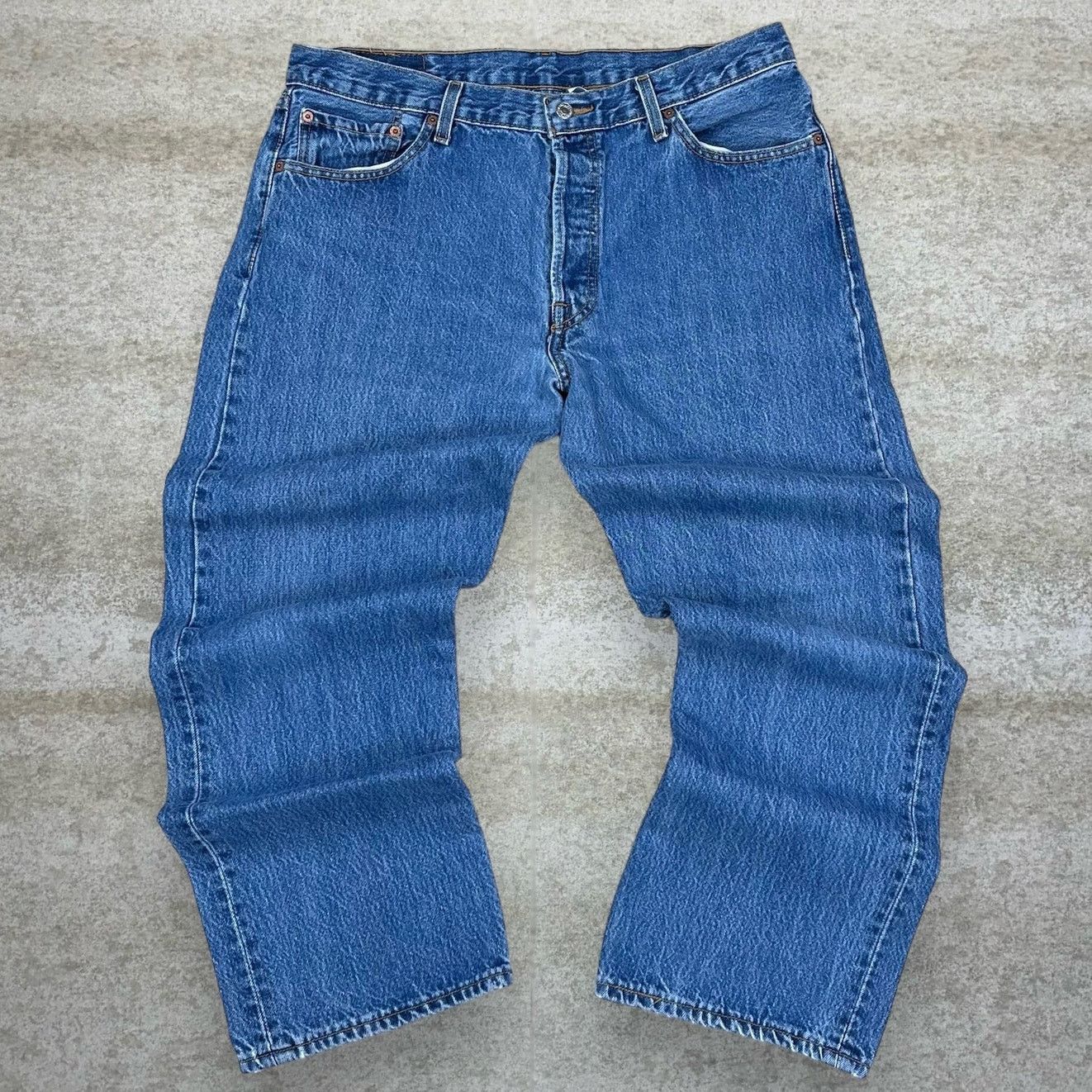 Levi's Vintage Y2K Levis Jeans 501 36x30 Straight Fit Medium Wash Size US 36 / EU 52 - 2 Thumbnail