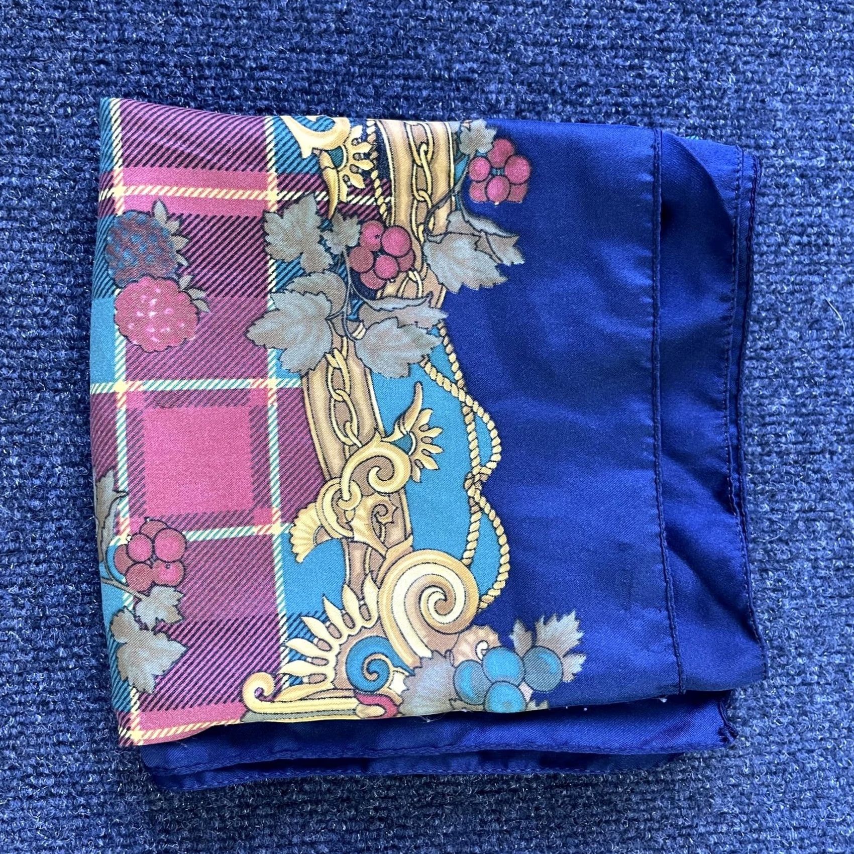 Vintage VINTAGE Square Scarf Womens One Size Blue Plaid Satin Floral Grape Print Neck Wrap Shawl Size ONE SIZE - 2 Thumbnail