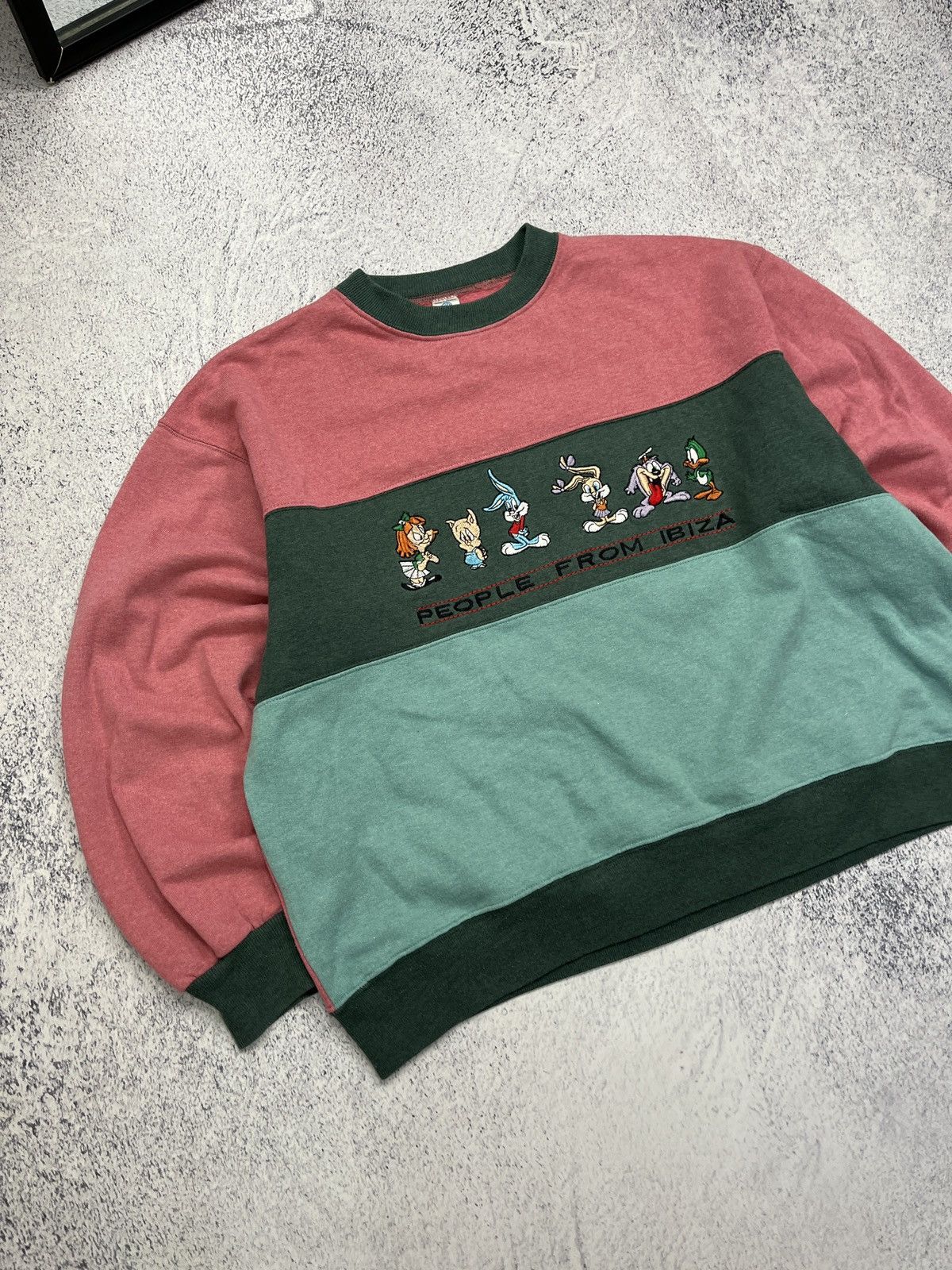 Cartoon Network Vintage Looney Tunes 1992 Warner Bros Sweatshirt France Rare Size US S / EU 44-46 / 1 - 3 Thumbnail
