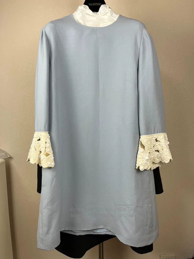 Valentino Valentino Lace studded beaded flared sleeve dress dress Size XL / US 12-14 / IT 48-50 - 2 Thumbnail