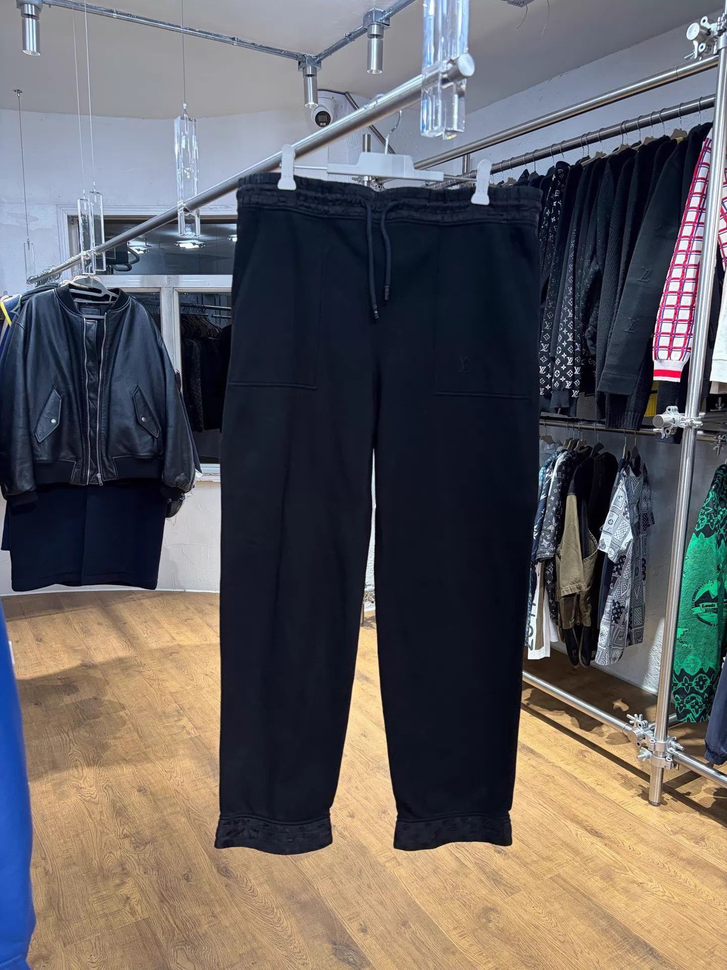 Louis Vuitton Black Drawstring Sweatpants Size 30 Size US 30 / EU 46 - 1 Thumbnail