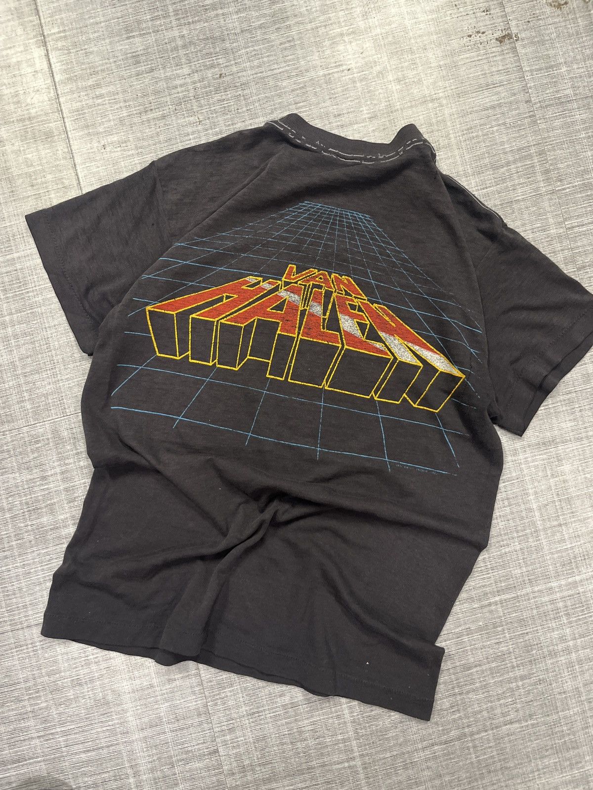 Band Tees × Brockum × Vintage VTG Faded 1982 Van Halen Tour Tee Size US S / EU 44-46 / 1 - 4 Thumbnail