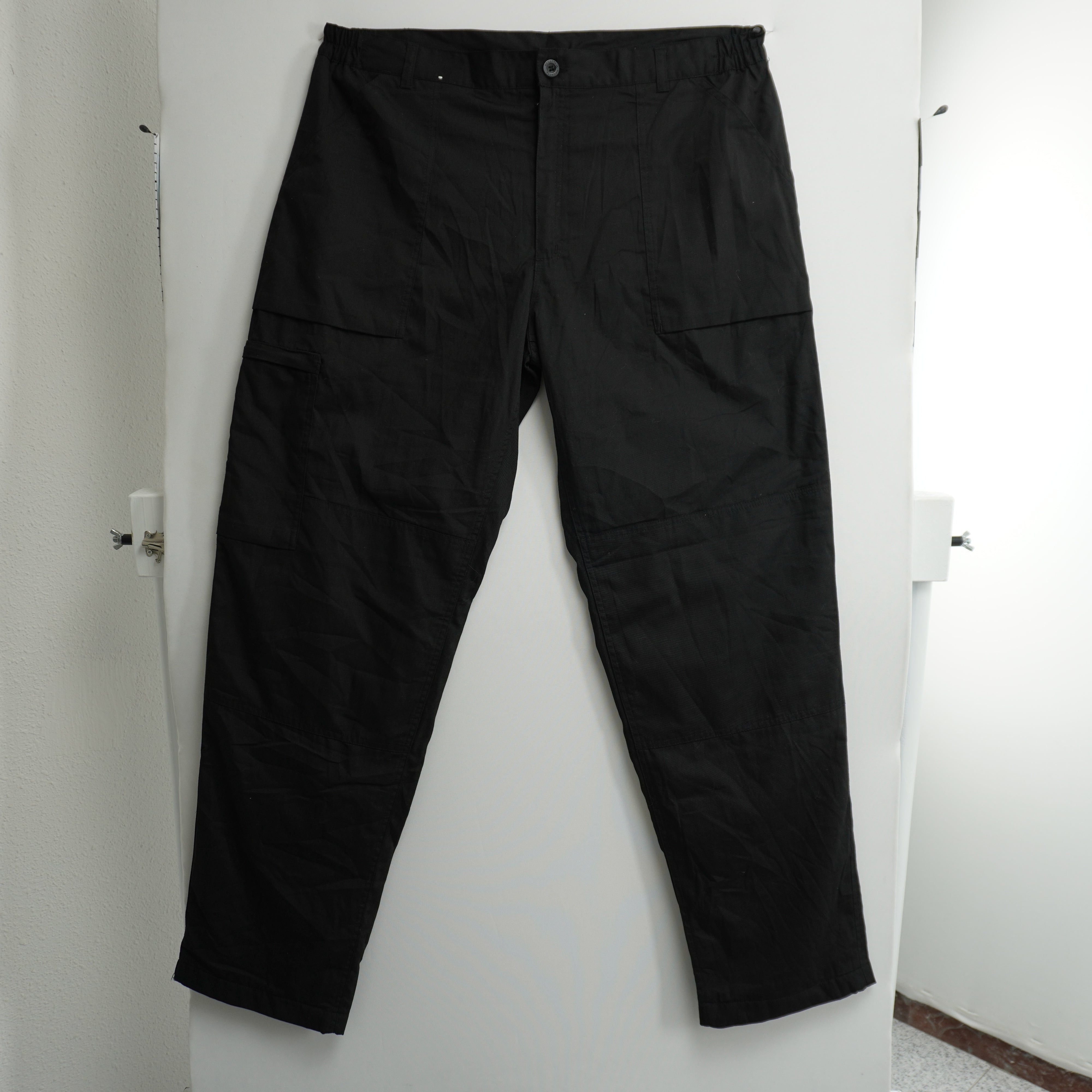 Other Gently Used Men's Regatta Black Pants Size US 38 / EU 54 - 1 Thumbnail
