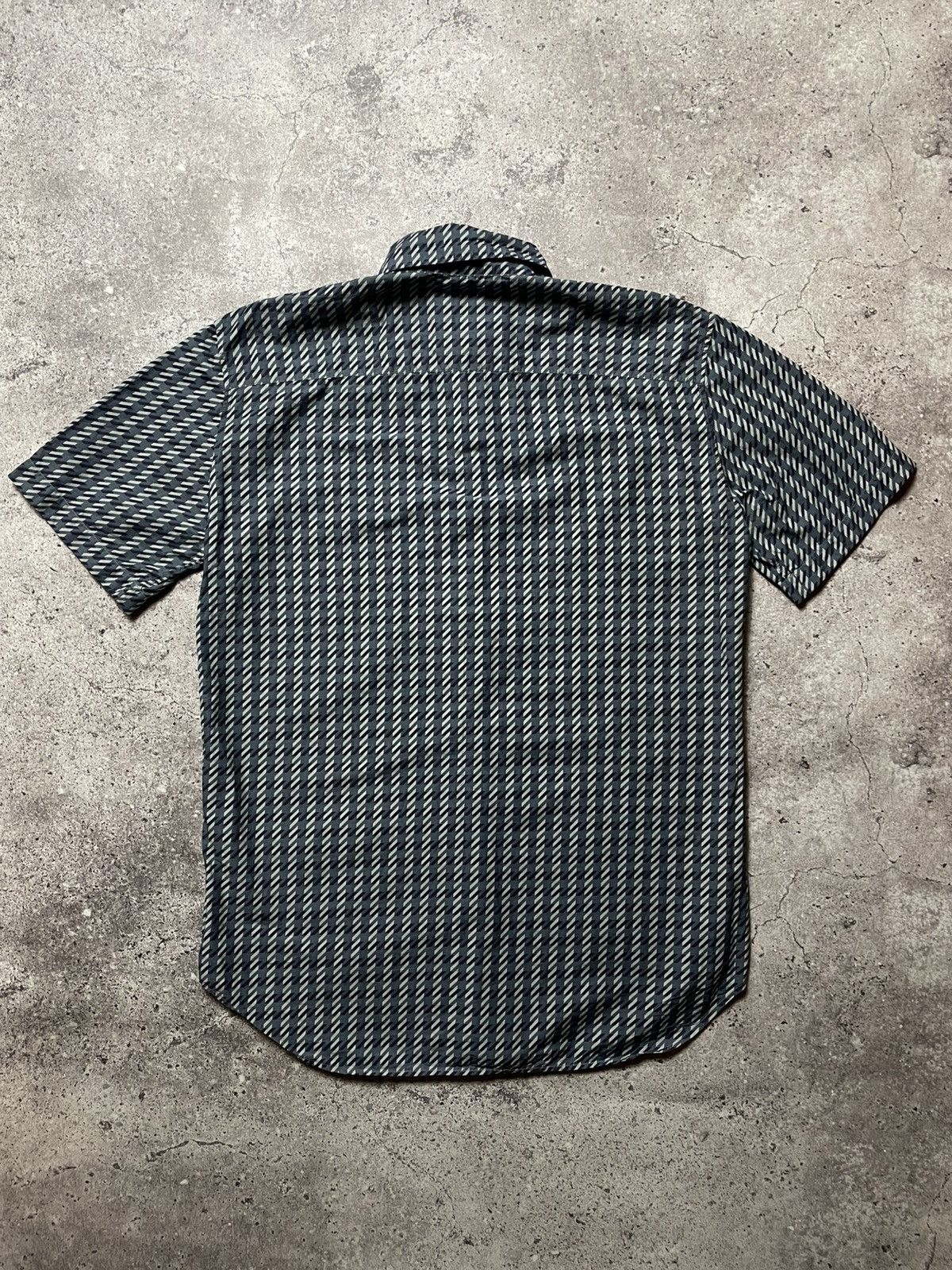Burberry Burberry London short sleeve button up shirt Size US M / EU 48-50 / 2 - 4 Thumbnail