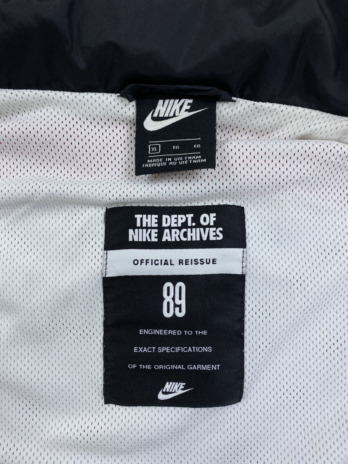 Japanese Brand × Nike × Vintage Vintage Nike The Dept Of Archives Nylon Zipper Jacket Size US XL / EU 56 / 4 - 10 Thumbnail
