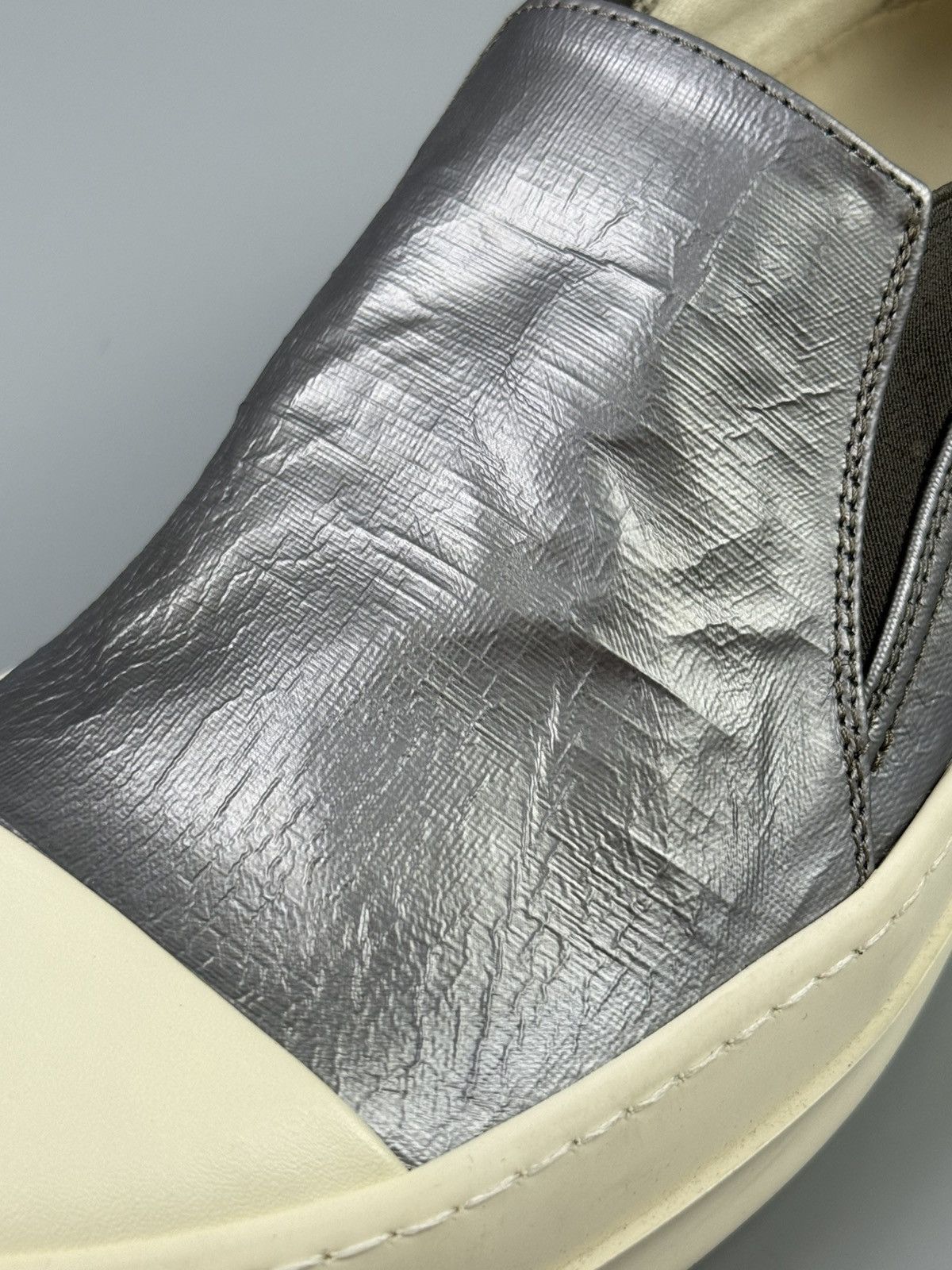 Rick Owens Drkshdw Rick Owens Drkshdw - Silver Slip on Boat Sneakers Size US 7 / EU 40 - 13 Thumbnail