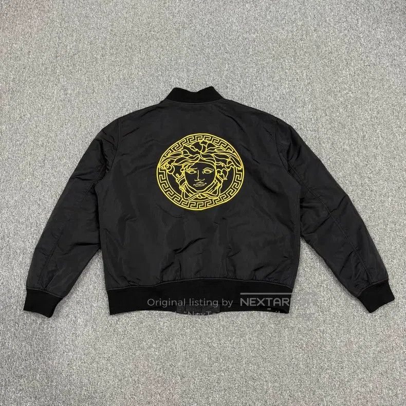 Versace Versace Gold thread Medusa figure on the black back padded Size US M / EU 48-50 / 2 - 2 Thumbnail