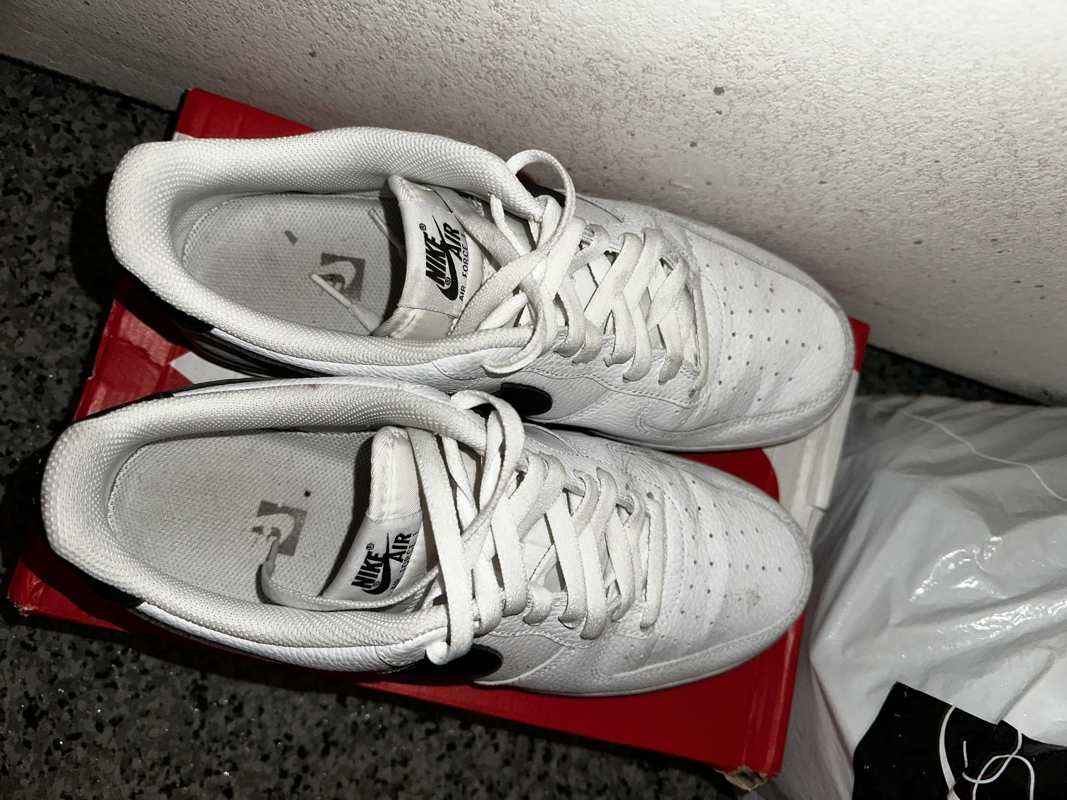 Nike Nike Air Force 1 Size US 11.5 / EU 44-45 - 4 Thumbnail