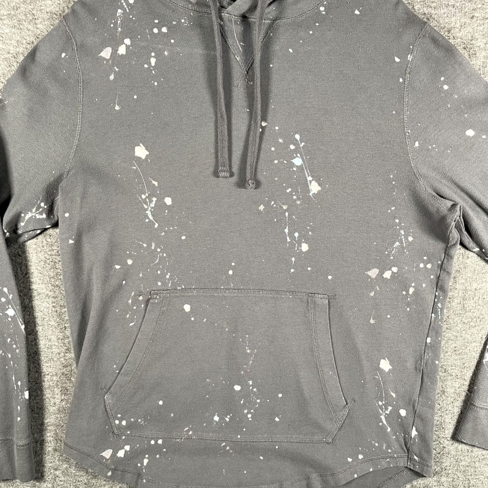 Abercrombie & Fitch Abercrombie & Fitch Hoodie Mens L Gray Paint Splatter Pullover Shirt Kangaroo Pocket 90s Skater Mens Size US L / EU 52-54 / 3 - 6 Thumbnail