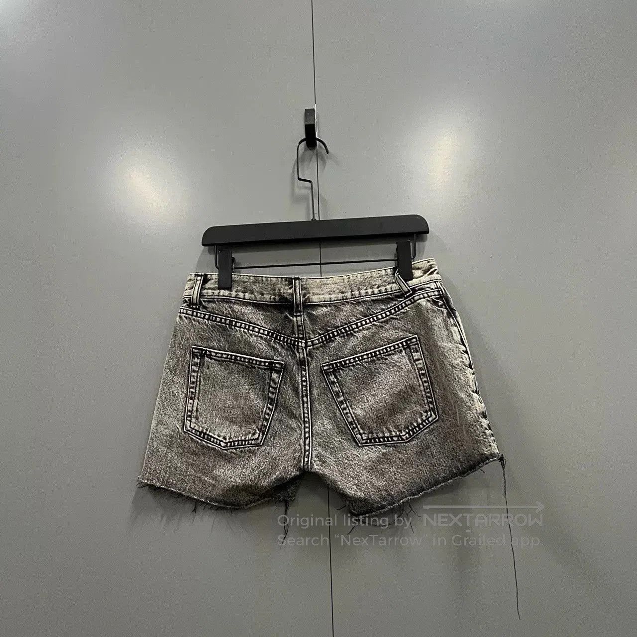 Saint Laurent Paris saint laurent washed denim shorts size 26. Size 26" / US 2 / IT 38 - 2 Thumbnail
