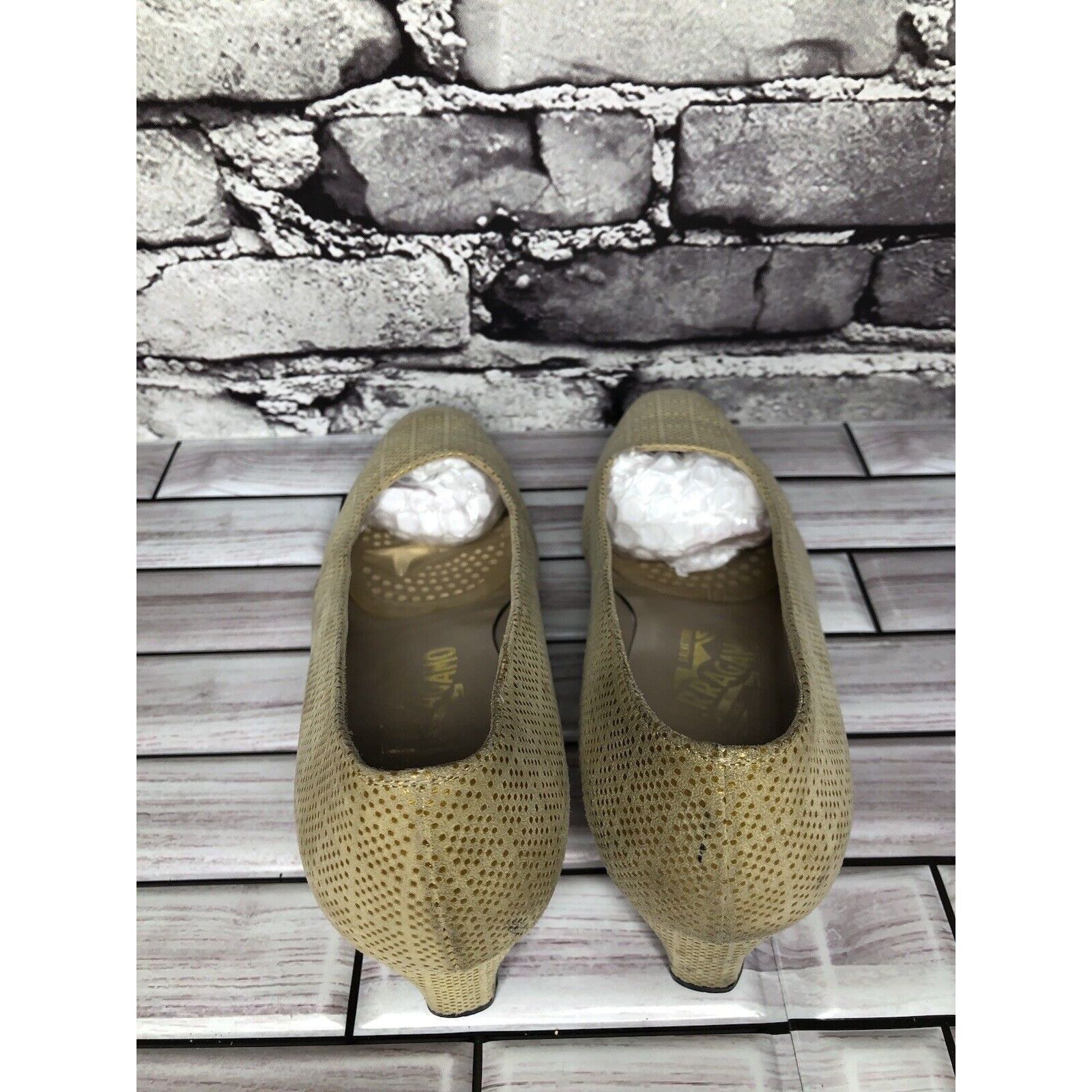 Salvatore Ferragamo Salvatore Ferragamo Beige Leather Geometric Dress Pump Heels Size US 7.5 / IT 37.5 - 5 Thumbnail