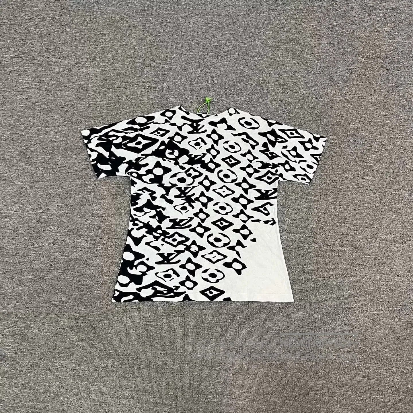 Louis Vuitton Louis Vuitton Black White Monogram T. Size US S / EU 44-46 / 1 - 2 Thumbnail