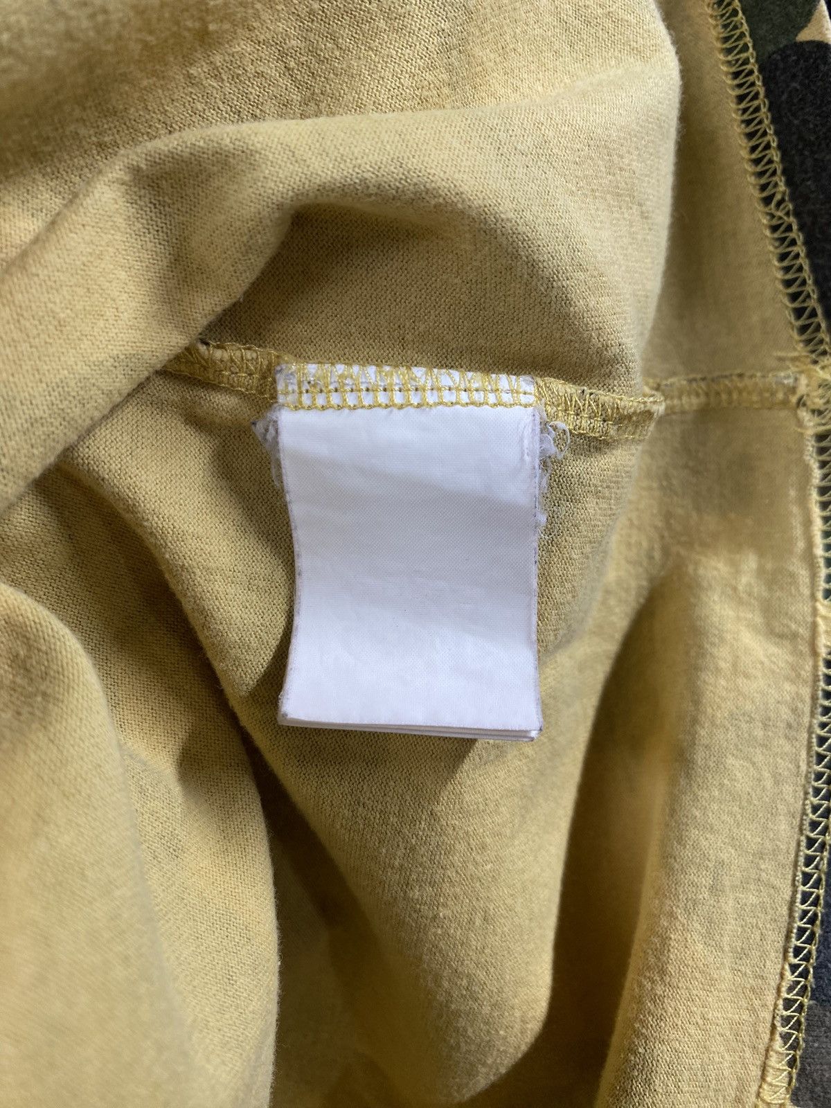 Bape A Bathing Ape Yellow a camo Bape Shark Tee Shirt Medium Size US M / EU 48-50 / 2 - 6 Thumbnail