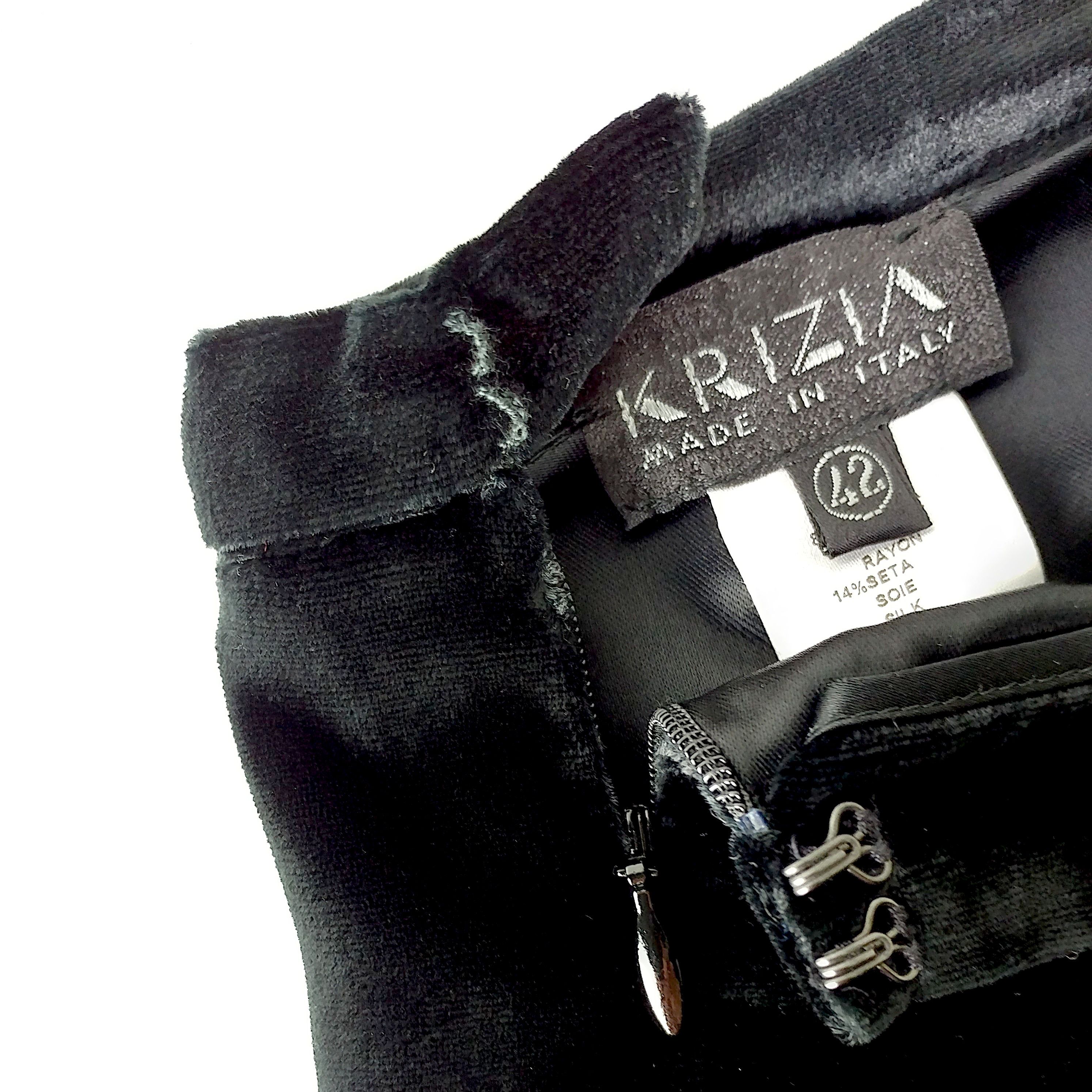 Krizia 90s Vintage Black Silk Blend Velvet Pencil Skirt Size 28" / US 6 / IT 42 - 4 Thumbnail