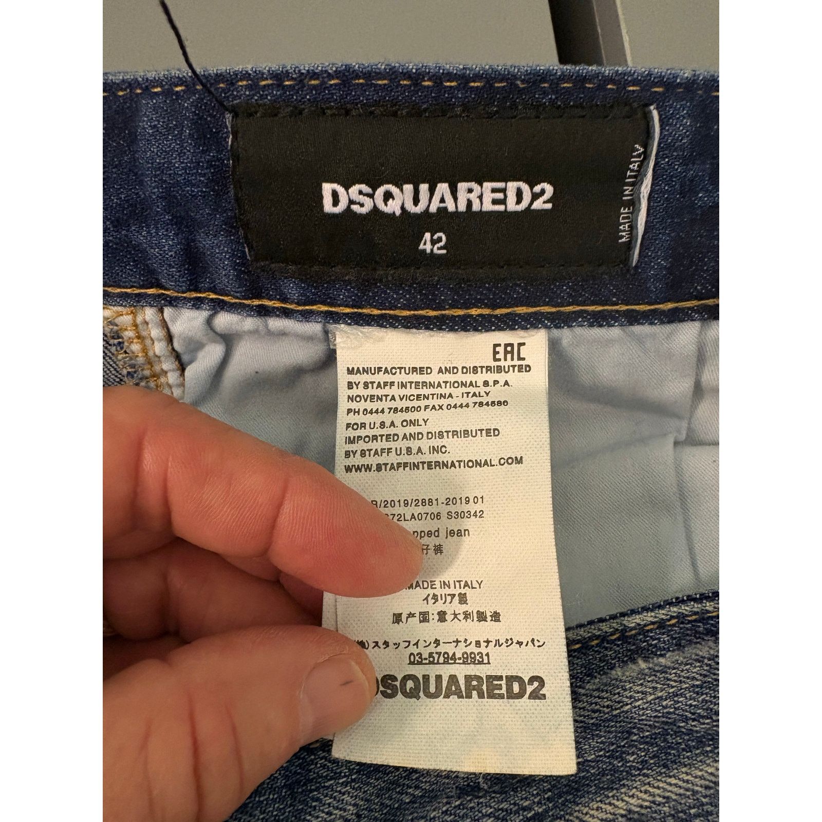 Dsquared2 Dsquared2 Italian Jeans NWOT US size 6 Size 28" / US 6 / IT 42 - 2 Thumbnail