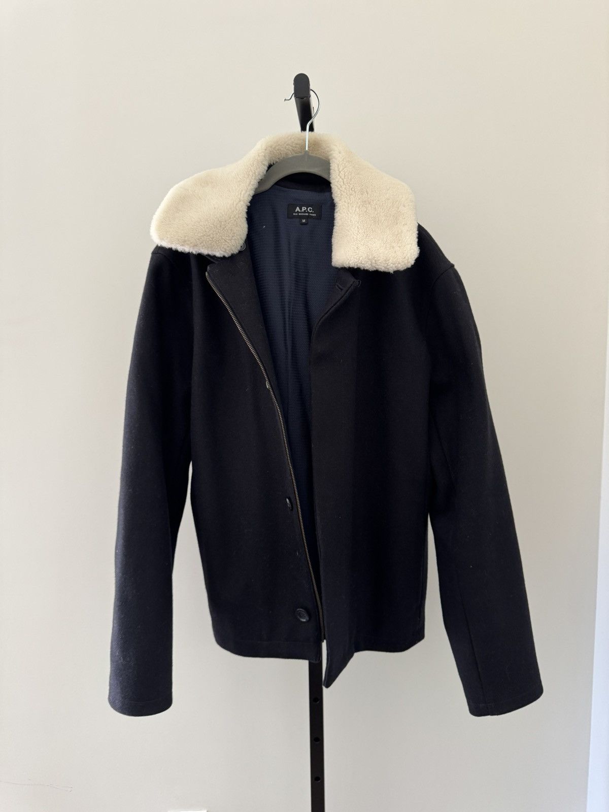 A.P.C. Blue Navy APC Bomber jacket with detachable shearling collar Size US M / EU 48-50 / 2 - 1 Thumbnail