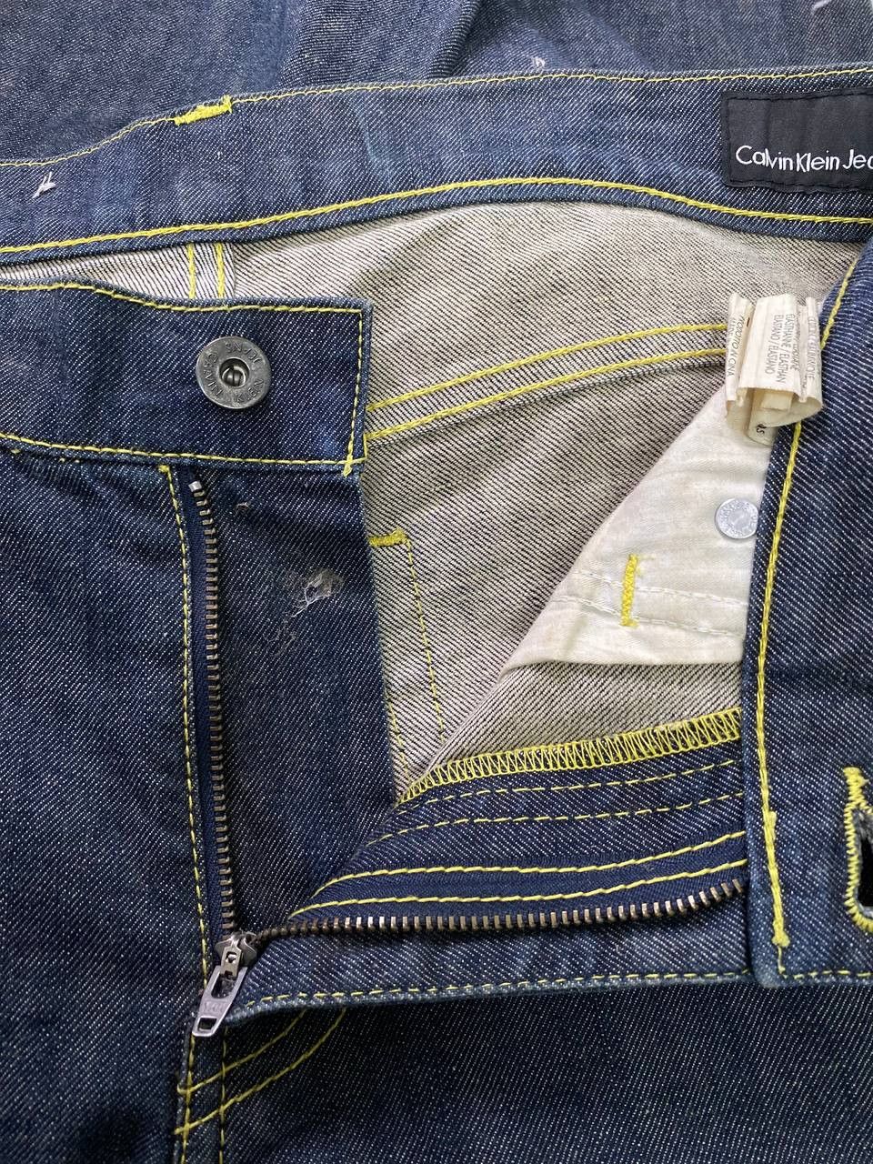 Calvin Klein calvin kelin distressed denim nice design Size US 34 / EU 50 - 9 Thumbnail