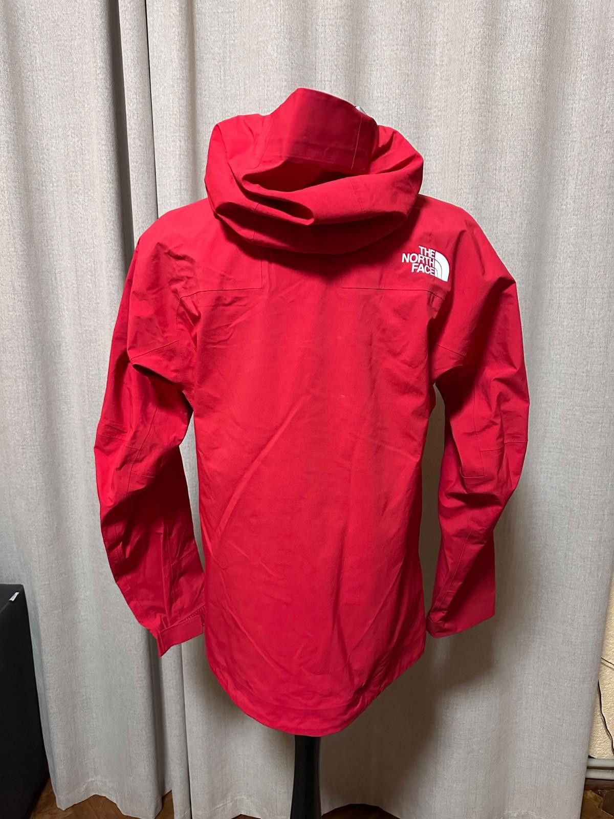 The North Face Mens The North Face Summit Chamlang FUTURELIGHT Ski Jacket Size US M / EU 48-50 / 2 - 6 Thumbnail