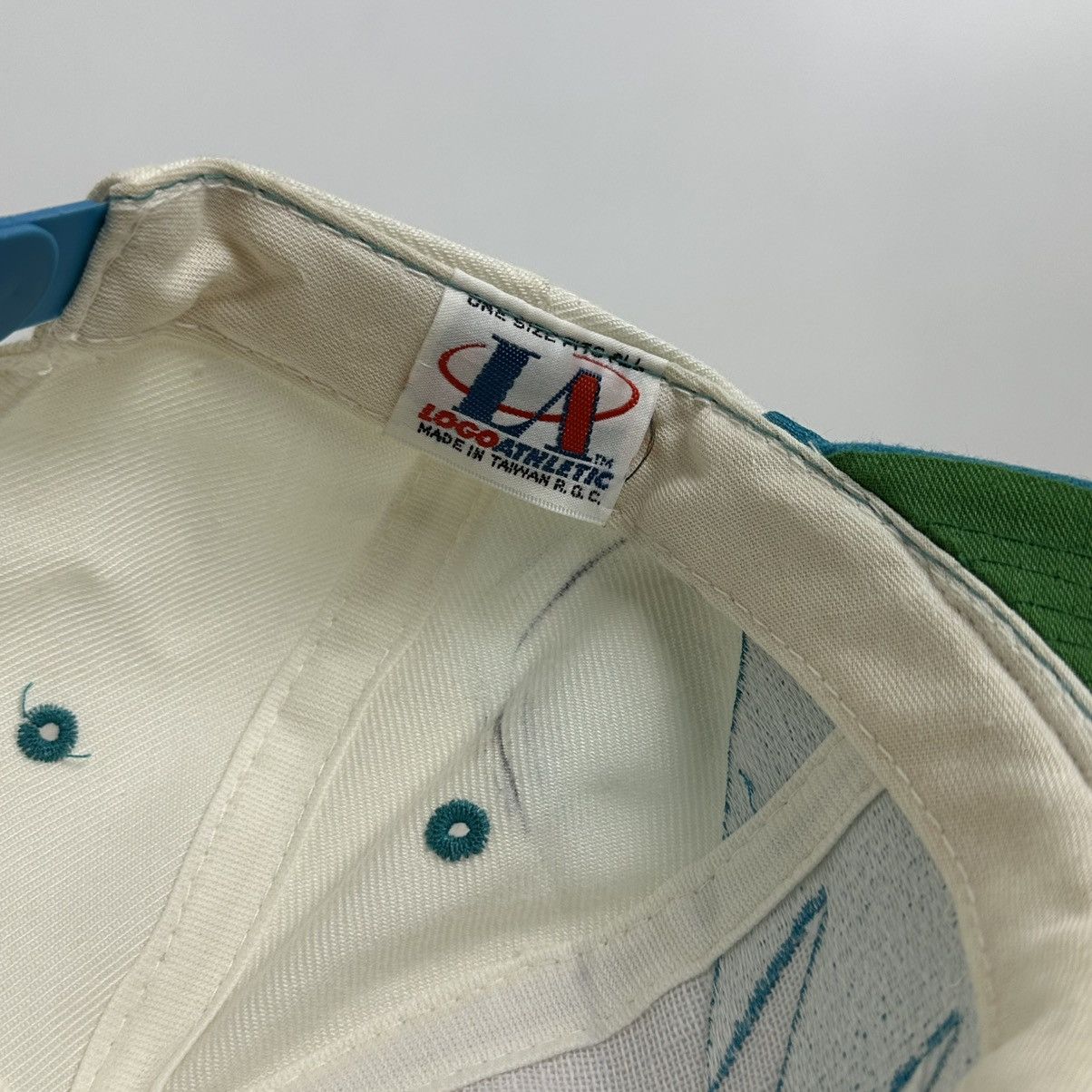 Logo Athletic × NBA × Vintage Vintage 90s Shark Tooth Charlotte Hornets Gen 1 Hat Size ONE SIZE - 6 Thumbnail