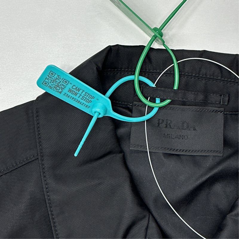 Prada Prada Logo Zip Long Sleeve Jacket for Men-2506 Size US L / EU 52-54 / 3 - 3 Thumbnail