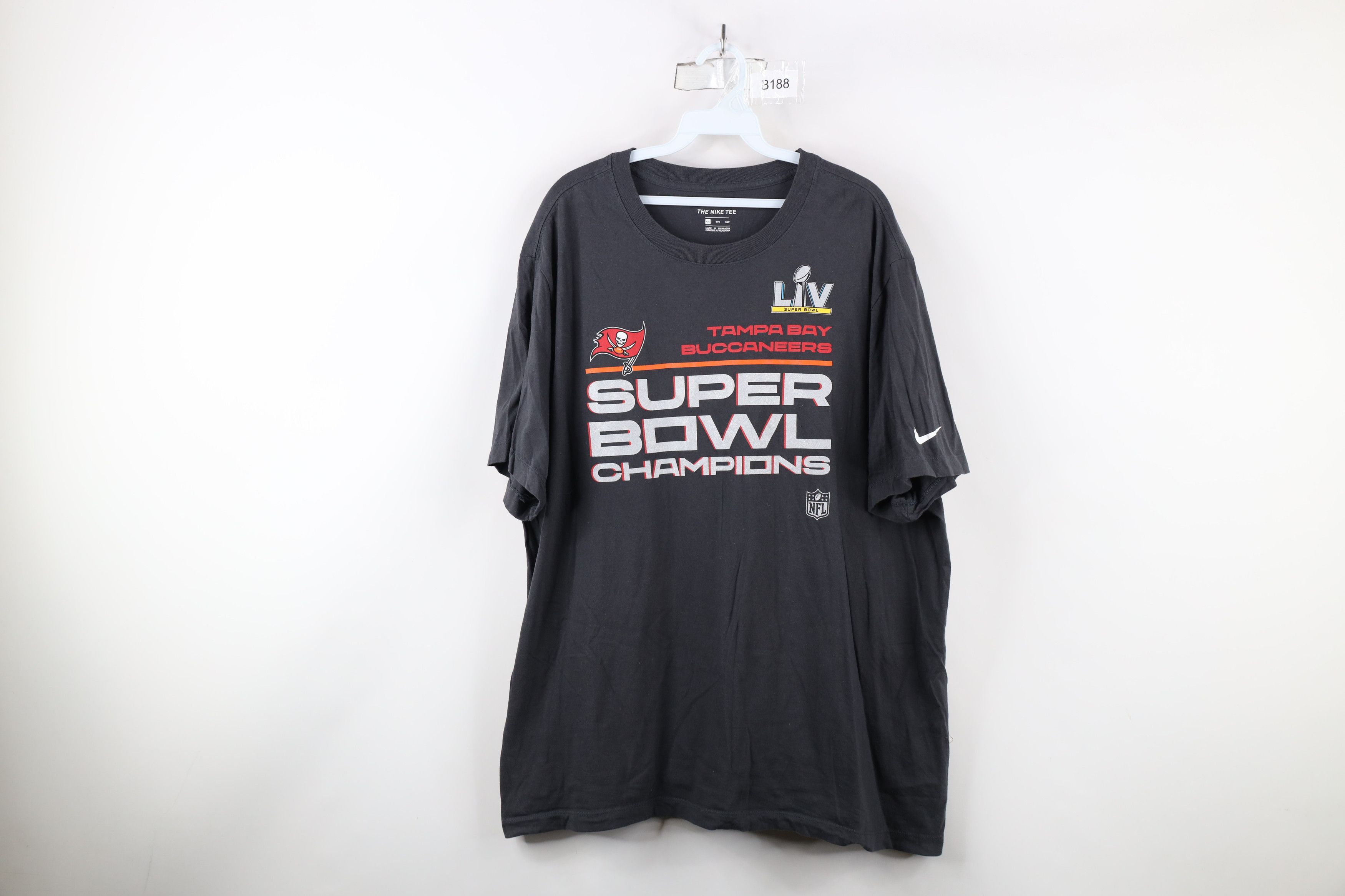 Nike × Vintage Nike LIV Champs Tampa Bay Buccaneers Short Sleeve T-Shirt Size US XXL / EU 58 / 5 - 1 Thumbnail