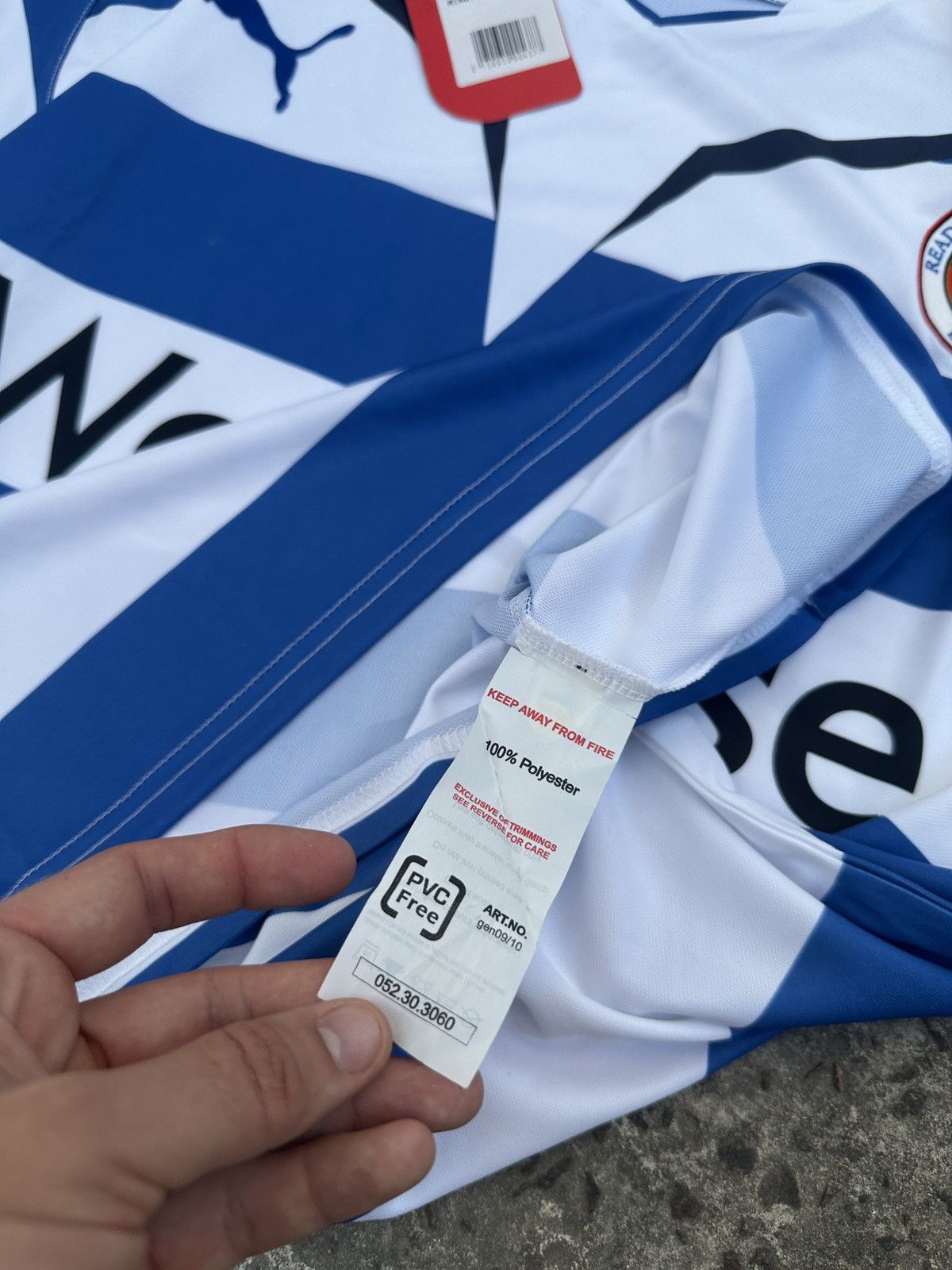 Puma Vintage Puma Reading Soccer Jersey Streetwear Rare Style M Size US M / EU 48-50 / 2 - 4 Thumbnail