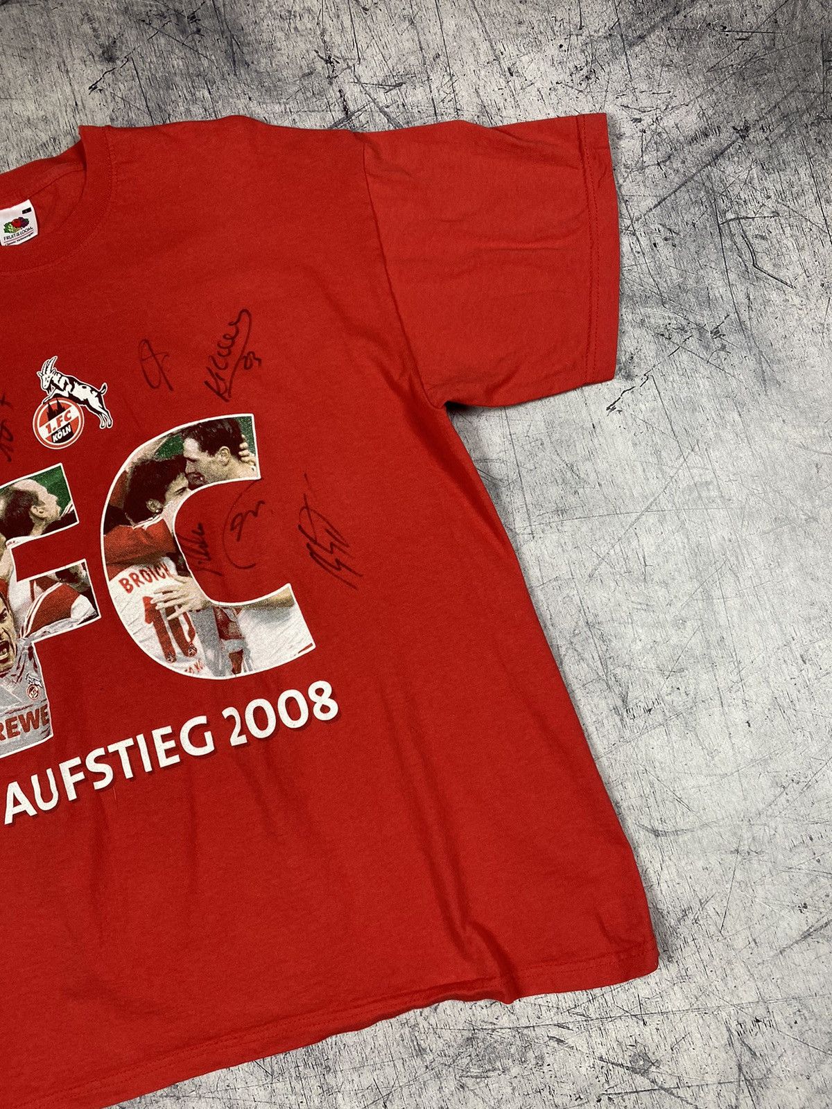 Vintage Vintage 1.FC Köln Aufstieg 2008 Autograph Tee T Shirt Size US L / EU 52-54 / 3 - 4 Thumbnail
