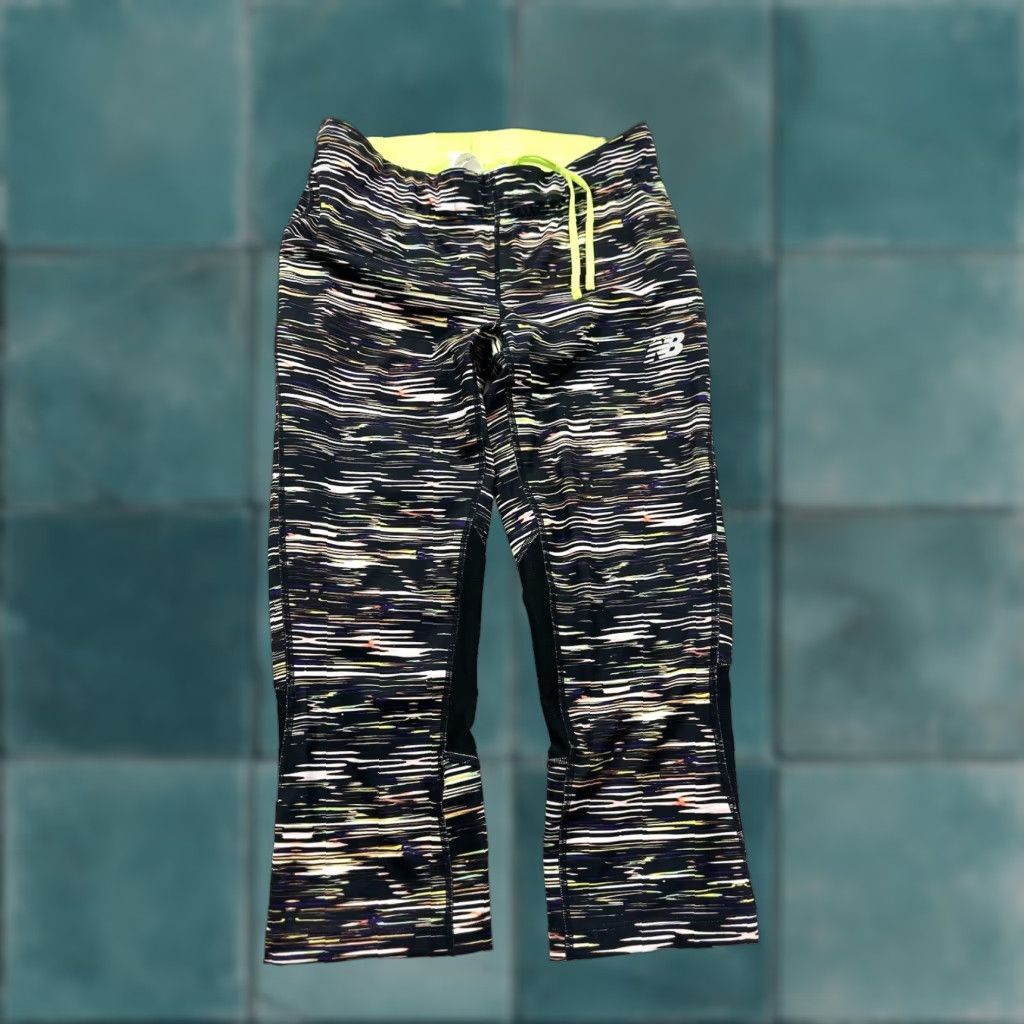 New Balance New Balance Leggings Women’s M Cropped Compression Multicolor Blue Striped Activewear Women's Leggings Size 32" / US 10 / IT 46 - 1 Thumbnail