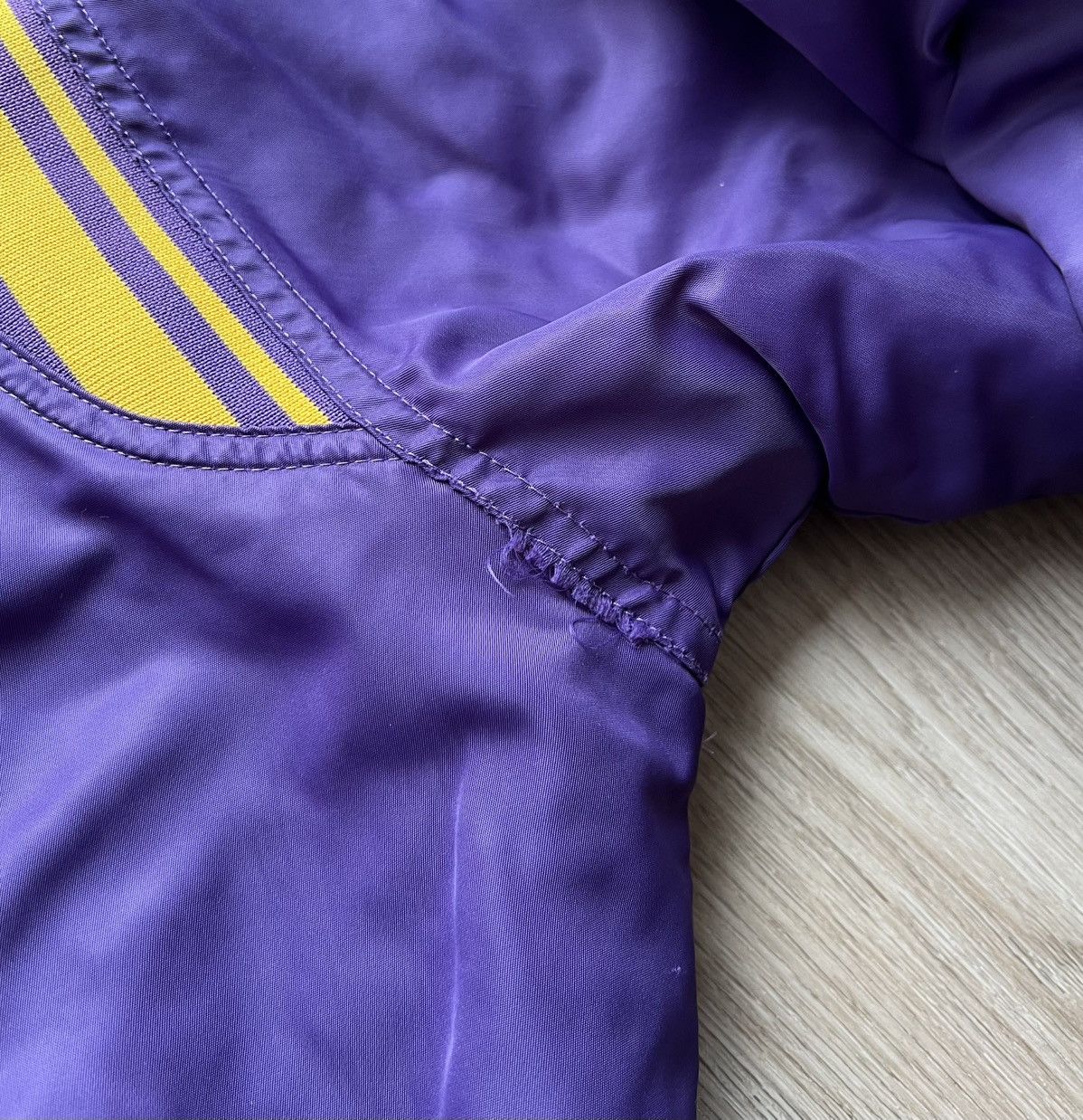 NBA × Vintage Vintage 80-90s NBA L.A. Lakers Purple Bomber Varsity Jacket Size US L / EU 52-54 / 3 - 8 Thumbnail
