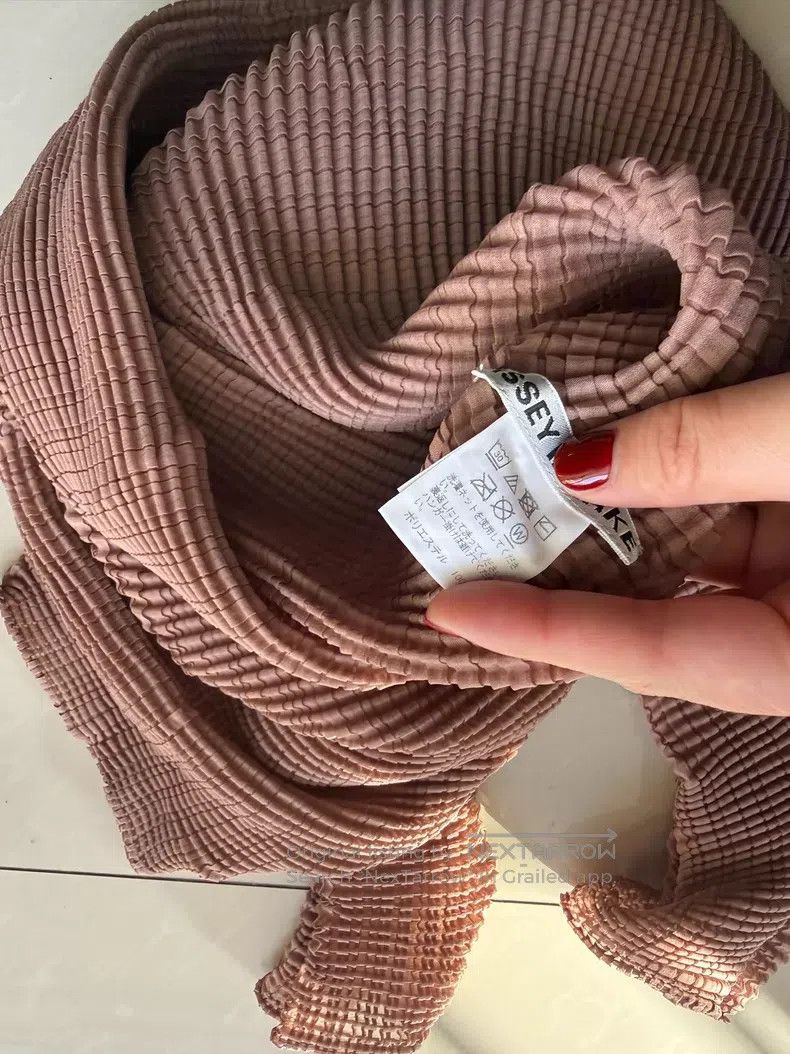 Issey Miyake Issey Miyake Tofu block top Size M / US 6-8 / IT 42-44 - 4 Thumbnail