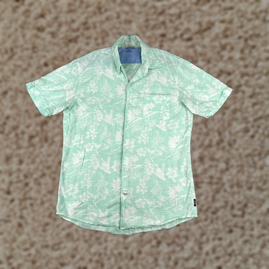 Izod VINTAGE IZOD Saltwater Shirt Men L Blue Floral Palm Parrot Button-Up Cotton Hawaiian Shirt (Adult) Large Blue Floral Hawaiian Size US L / EU 52-54 / 3 - 1 Thumbnail