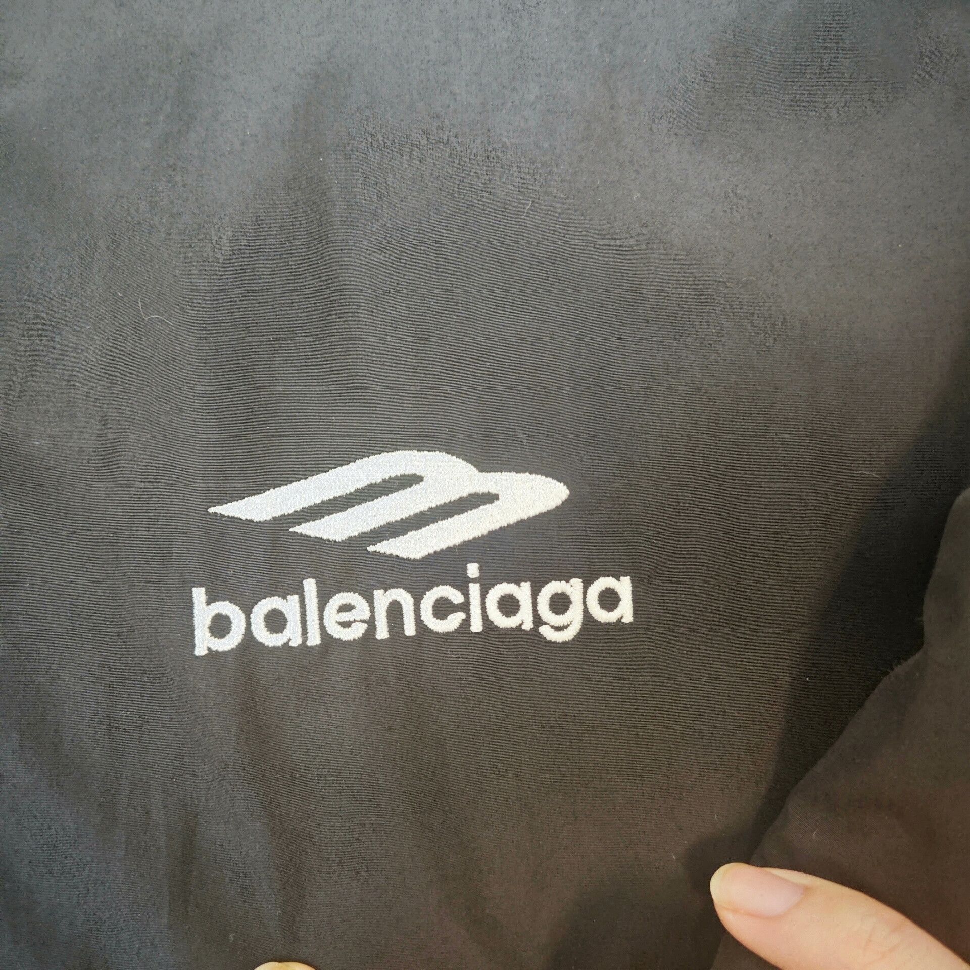 Balenciaga Balenciaga black logo windbreaker jacket Size US S / EU 44-46 / 1 - 2 Thumbnail