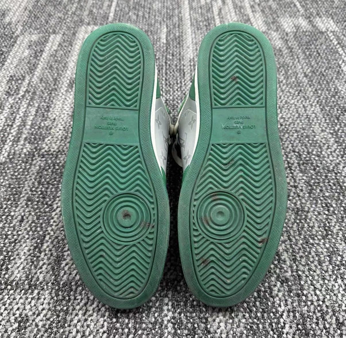 Louis Vuitton Louis Vuitton Rivoli Monogram High Top Sneakers J42 Size US 7 / EU 40 - 6 Thumbnail