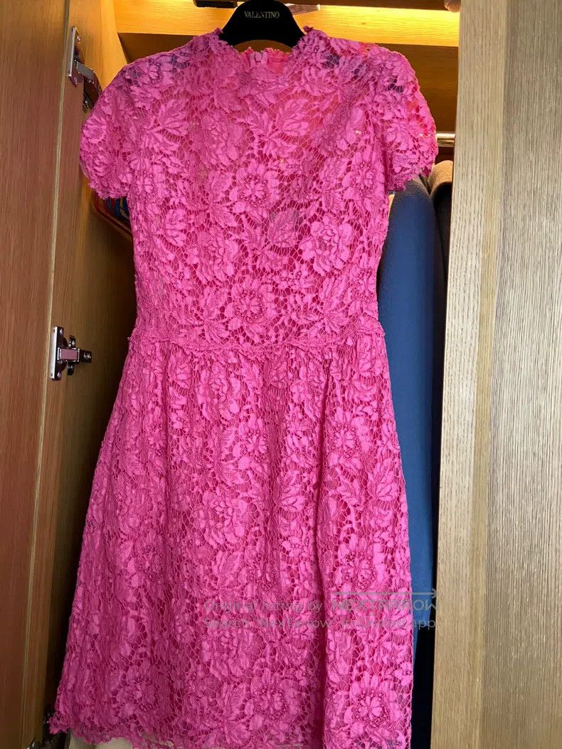 Valentino Valentino Lace dress Size S / US 4 / IT 40 - 3 Thumbnail