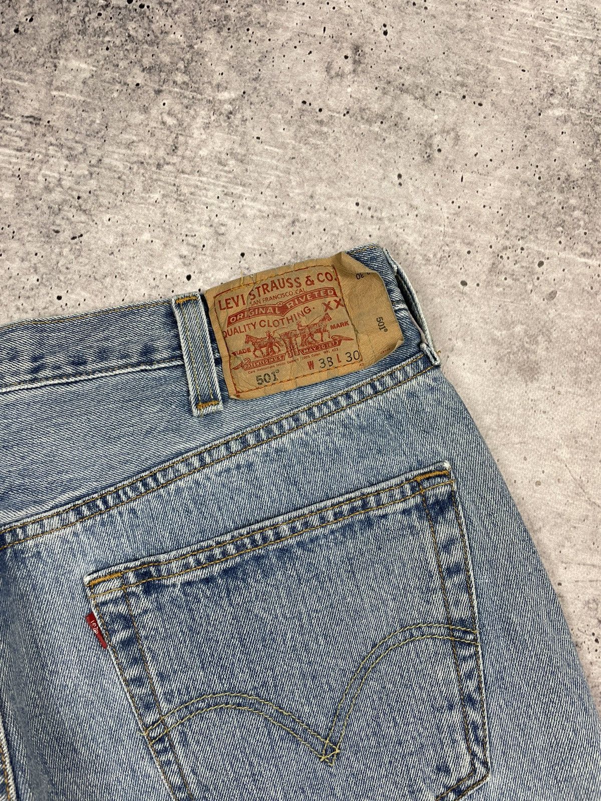 Levi's × Vintage Vintage Levi’s 501 Y2K Style Blue Stonewashed Denim Jeans Size US 36 / EU 52 - 20 Thumbnail