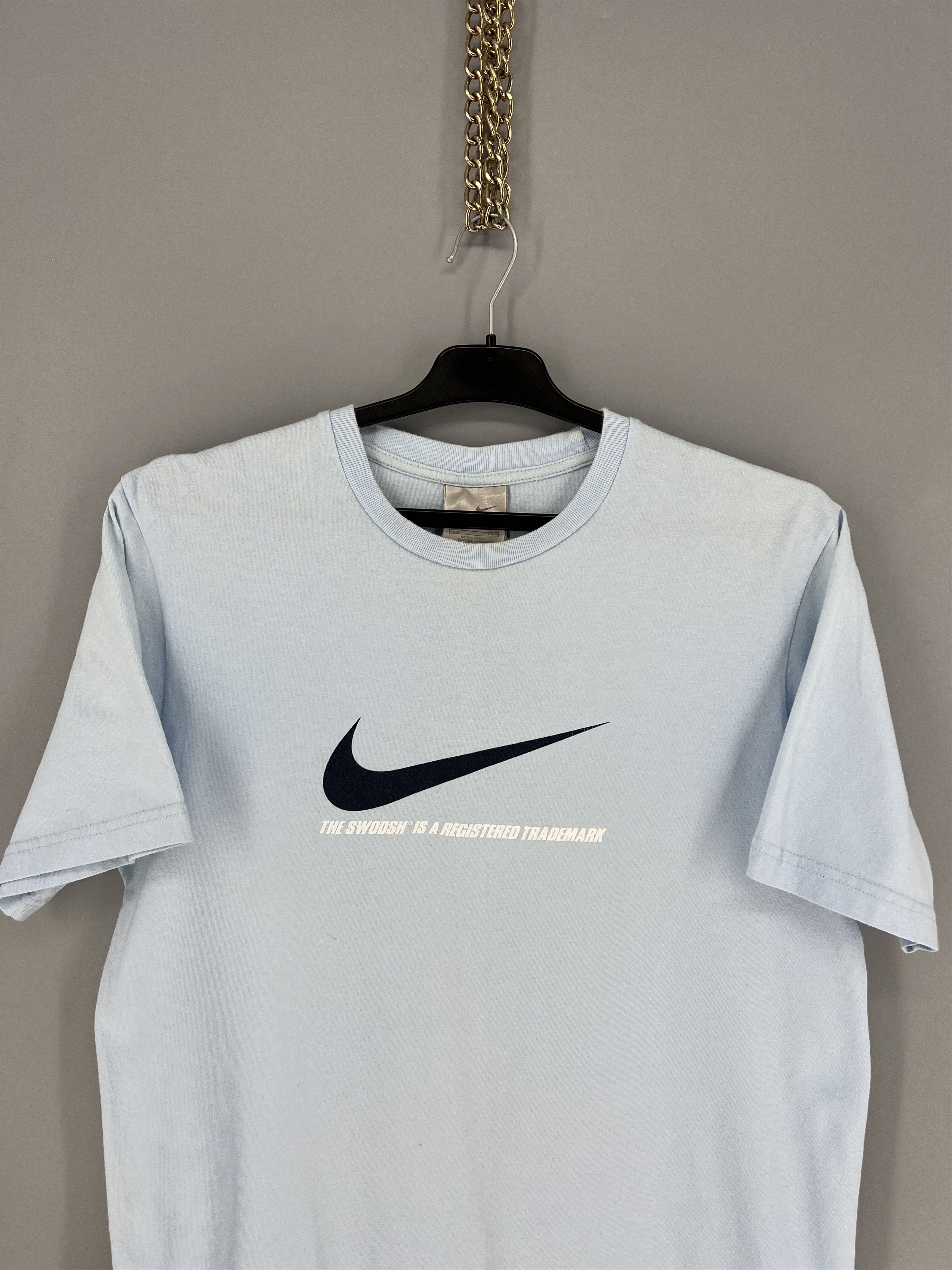 Nike NIKE T-Shirt White Big Blue Logo Size L Original Sportswear Size US L / EU 52-54 / 3 - 6 Thumbnail