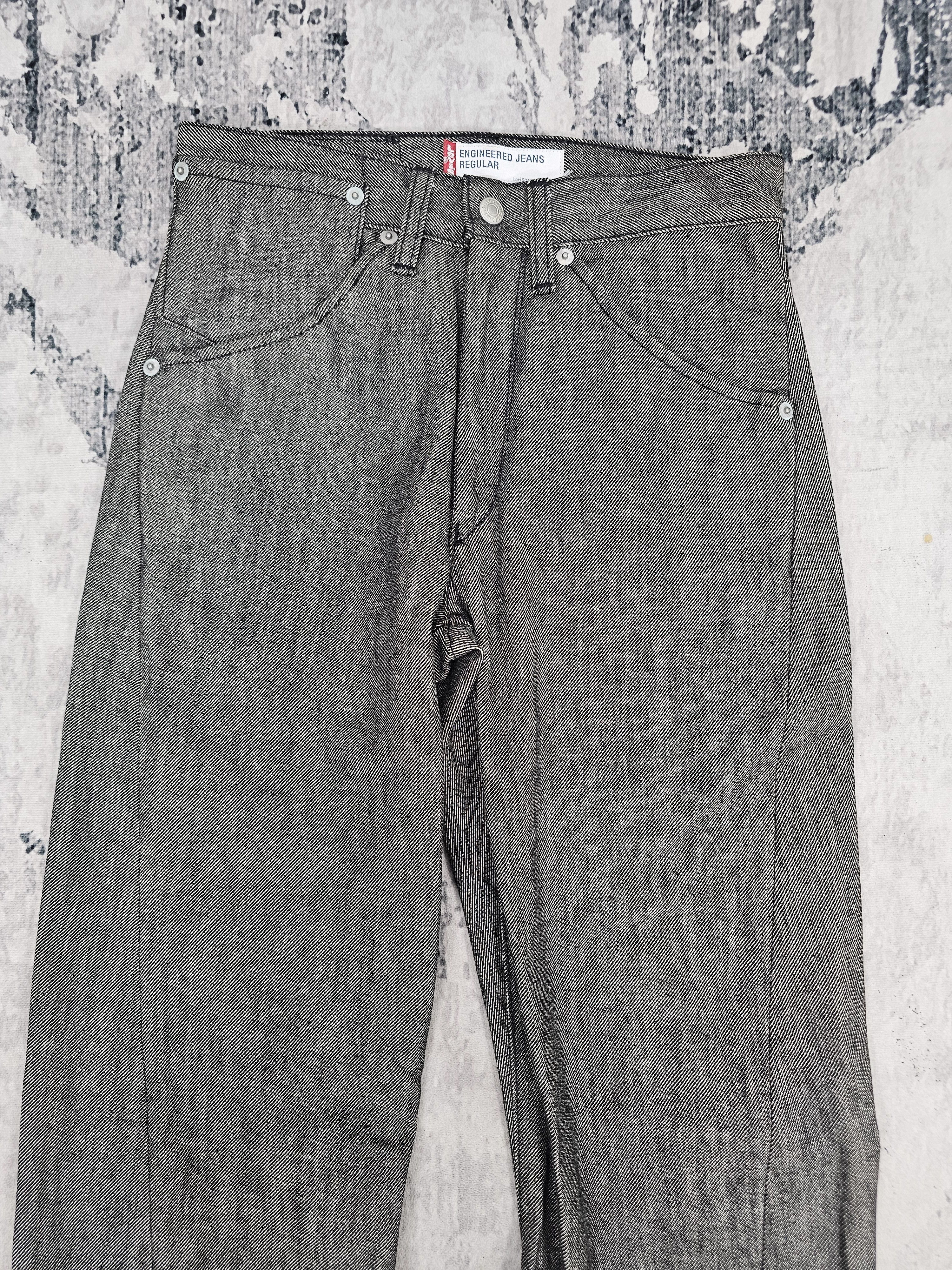 Levi's Vintage Clothing Vtg LEVIS Engineered Regular Fit Twisted Black Jeans L0562 Size US 27 - 7 Thumbnail