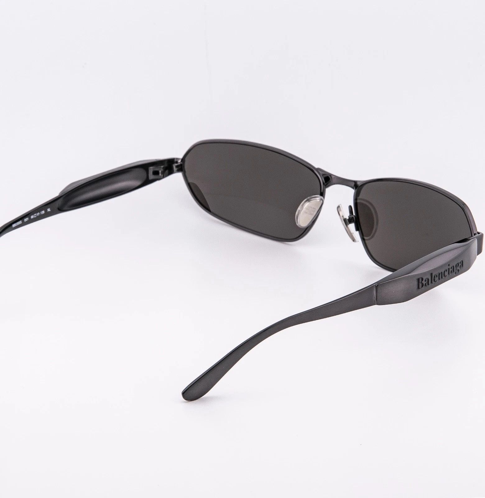 Balenciaga BALENCIAGA 0355 Black 001 Fashion Unisex Sunglasses BB0355S Size ONE SIZE - 3 Thumbnail