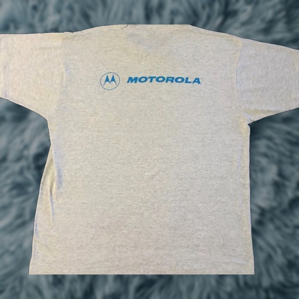 Apple VINTAGE Motorola Faded Shirt XL Gray Short Sleeve Crew Neck Men T-Shirt 90s Retro Cell Phone Rock Punk Hip Hop 80s USA USA Mens XL Shirt Size US XL / EU 56 / 4 - 1 Thumbnail