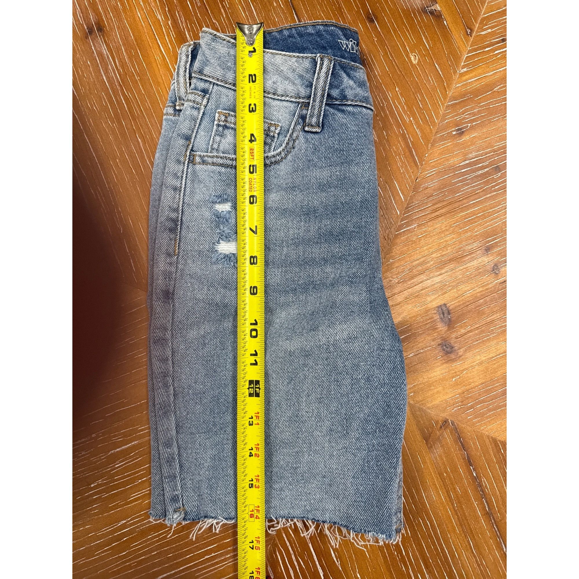Other Wild Fable Womens Distressed Denim Bermuda Shorts With Raw H Size 24" / US 00 / IT 34 - 6 Thumbnail