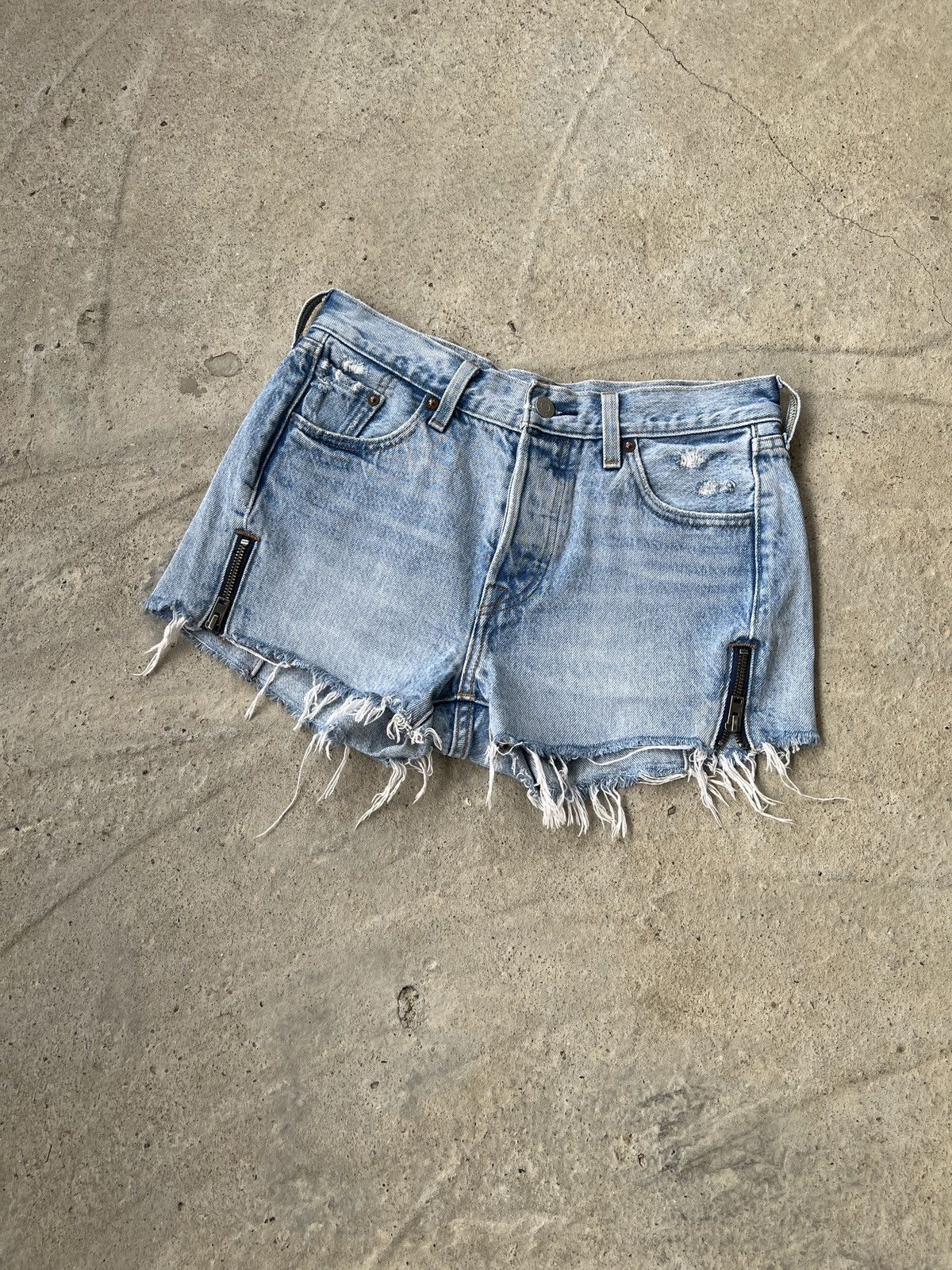 Levi's Levi's Altered 501 Shorts Size 26" / US 2 / IT 38 - 1 Thumbnail