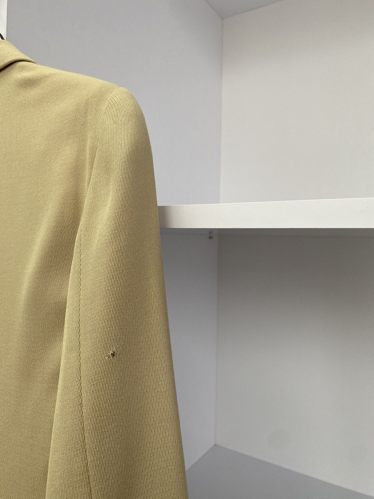 Designer × Salvatore Ferragamo × Vintage Vintage Salvatore Ferragamo beige blazer Size M / US 6-8 / IT 42-44 - 12 Thumbnail